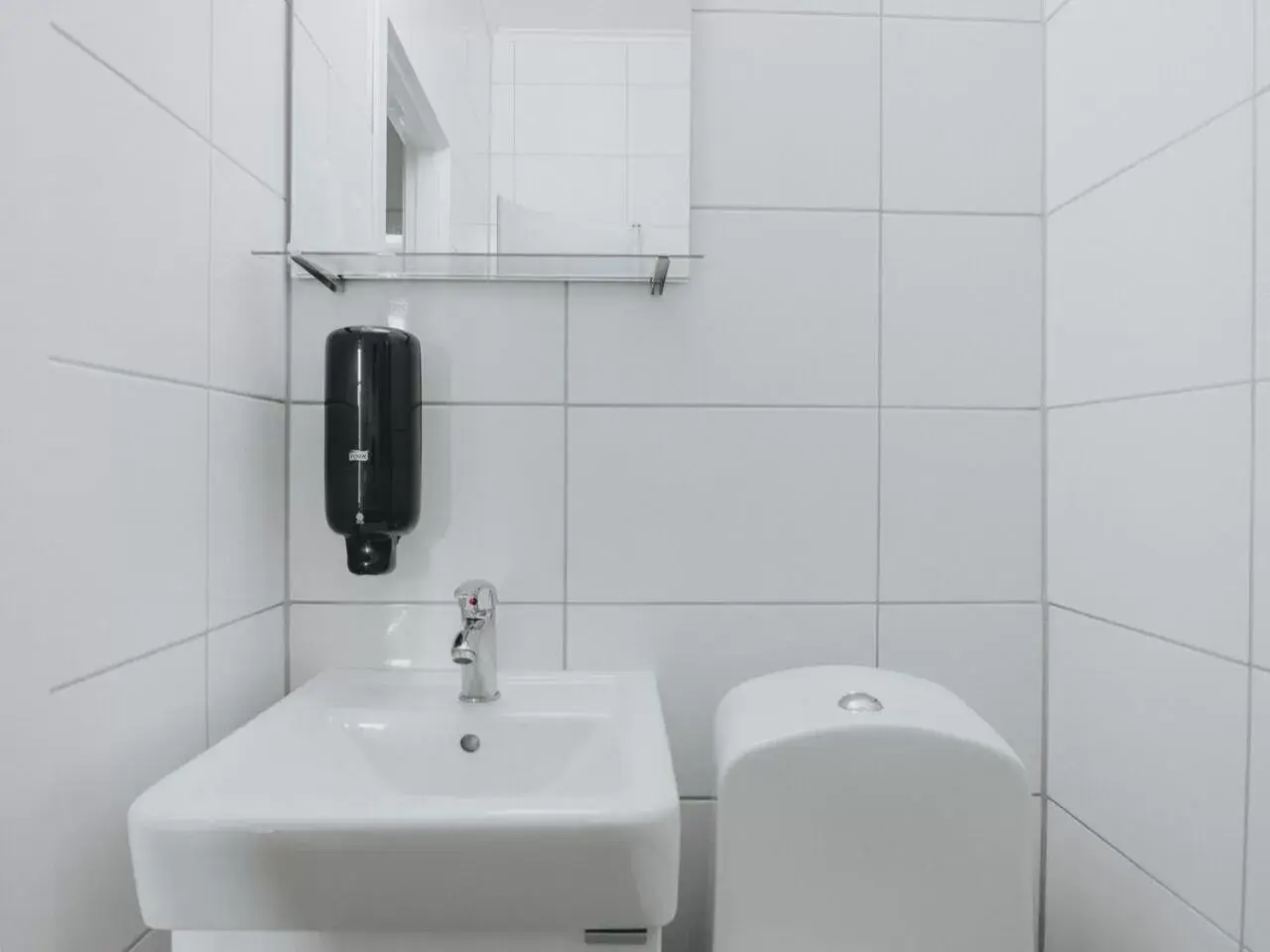 Bathroom in Arboga Stadshotell
