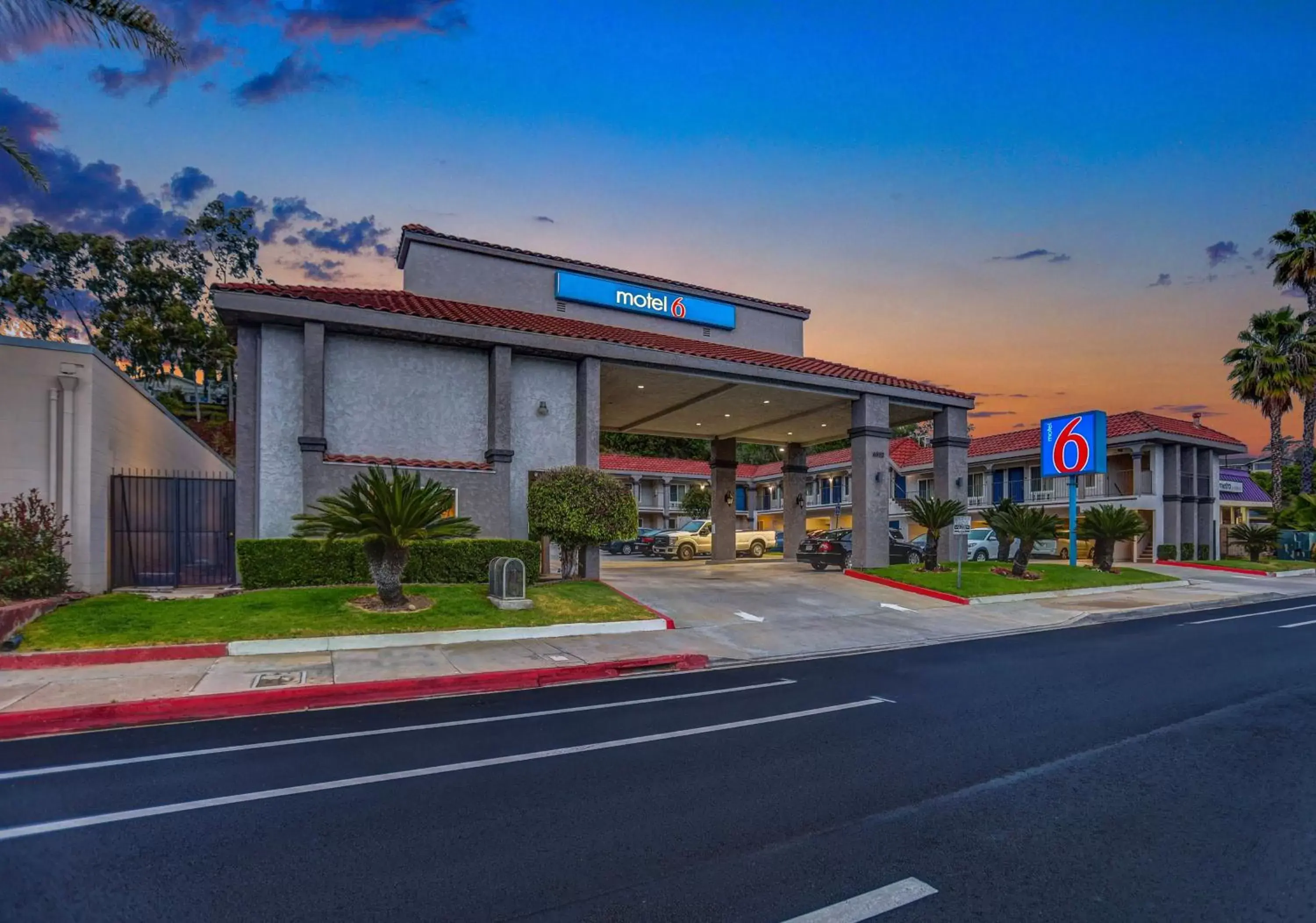 Property Building in Motel 6-La Mesa, CA