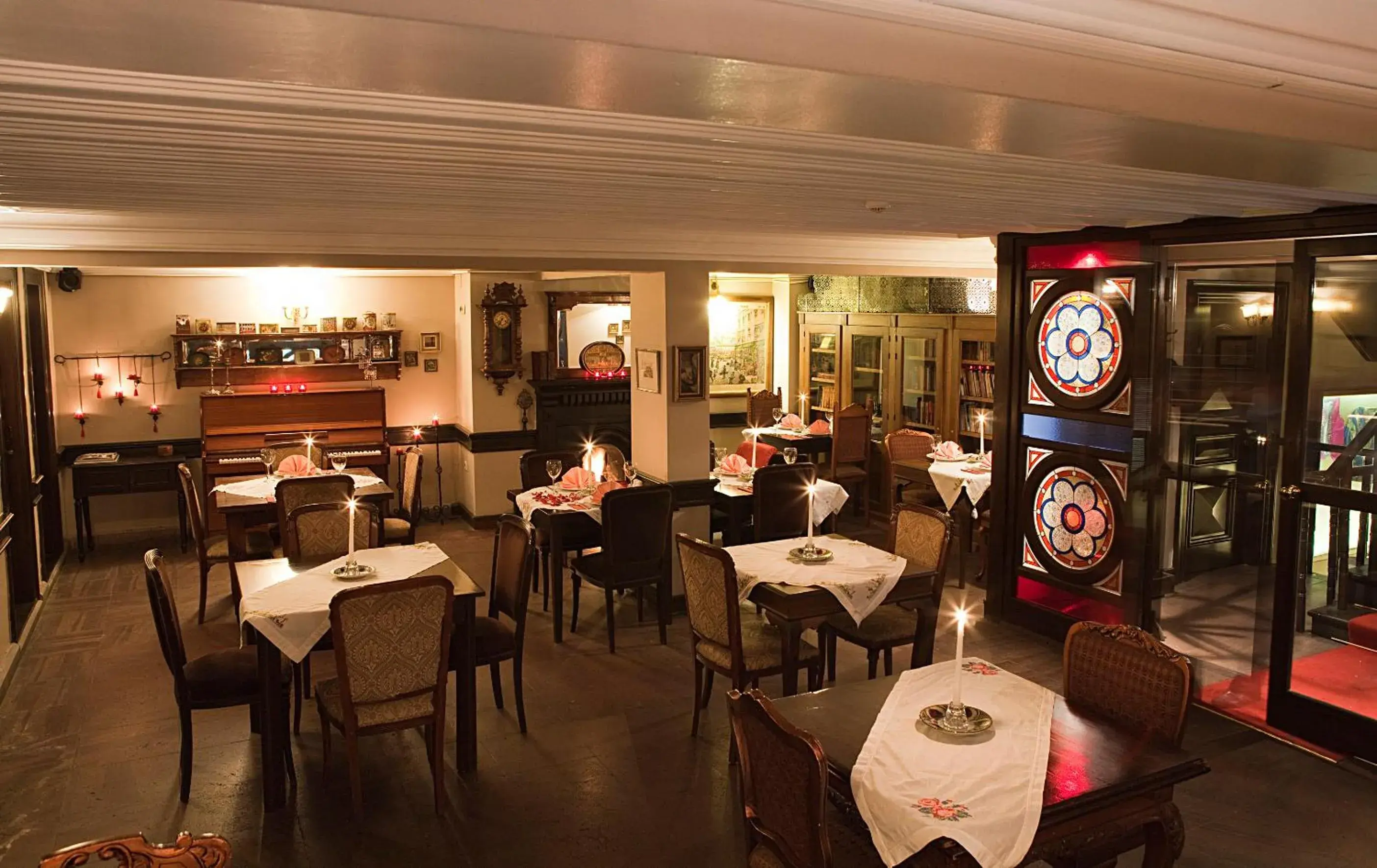 Restaurant/places to eat in Kitapevi Hotel Restaurant/places to eat in Kitapevi Hotel