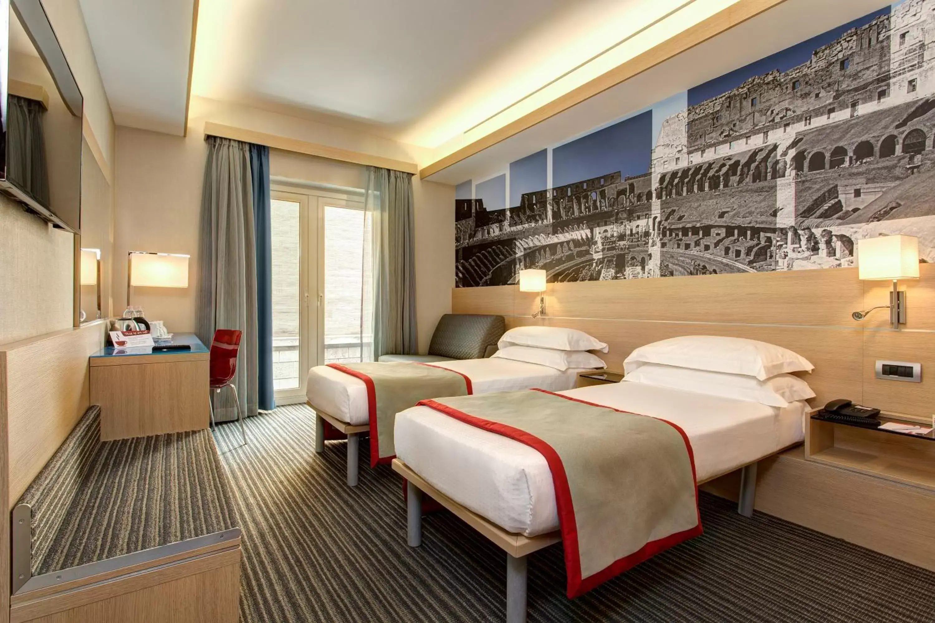 Bedroom in iQ Hotel Roma