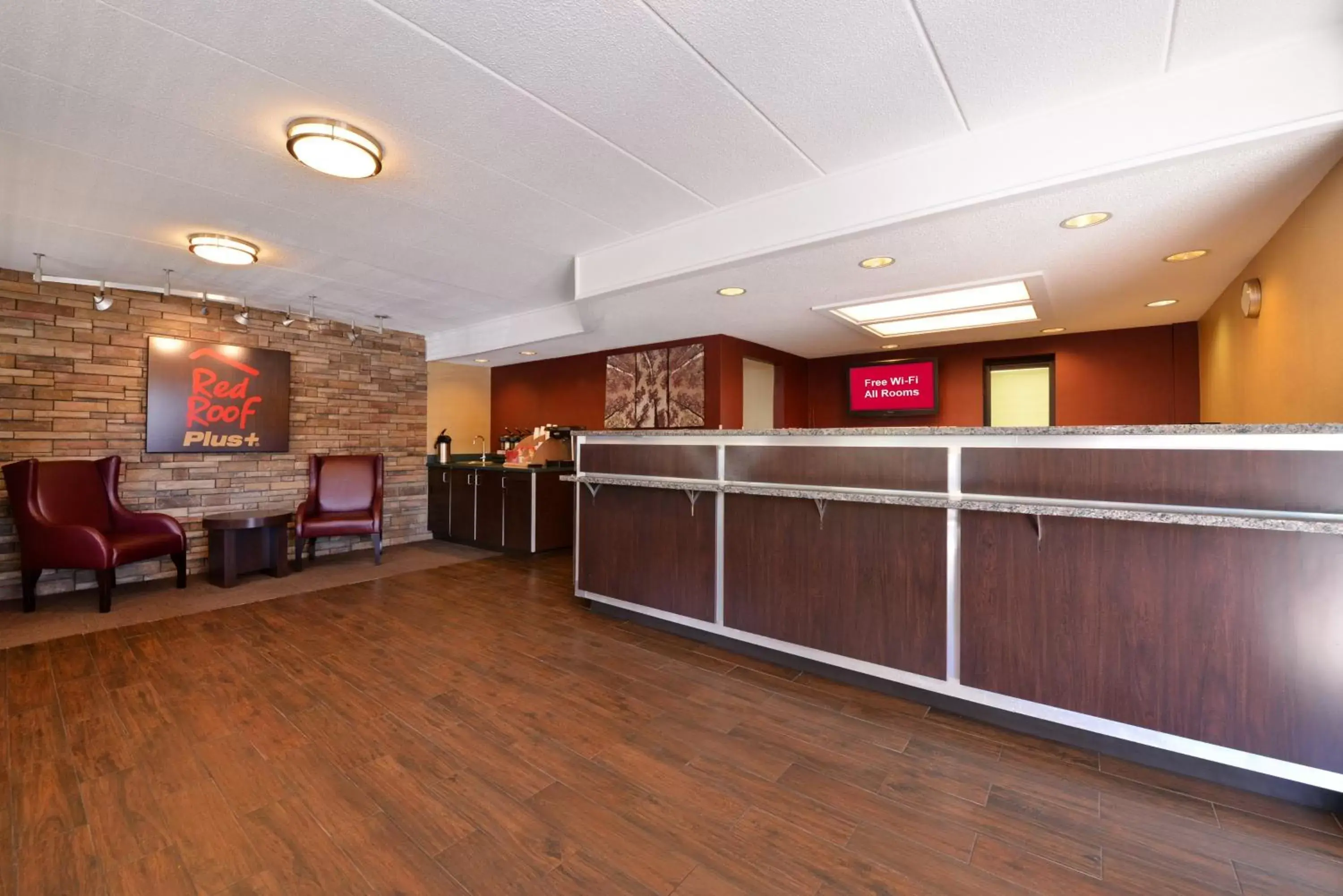 Lobby or reception in Red Roof Inn PLUS+ Secaucus - Meadowlands Lobby or reception in Red Roof Inn PLUS+ Secaucus - Meadowlands