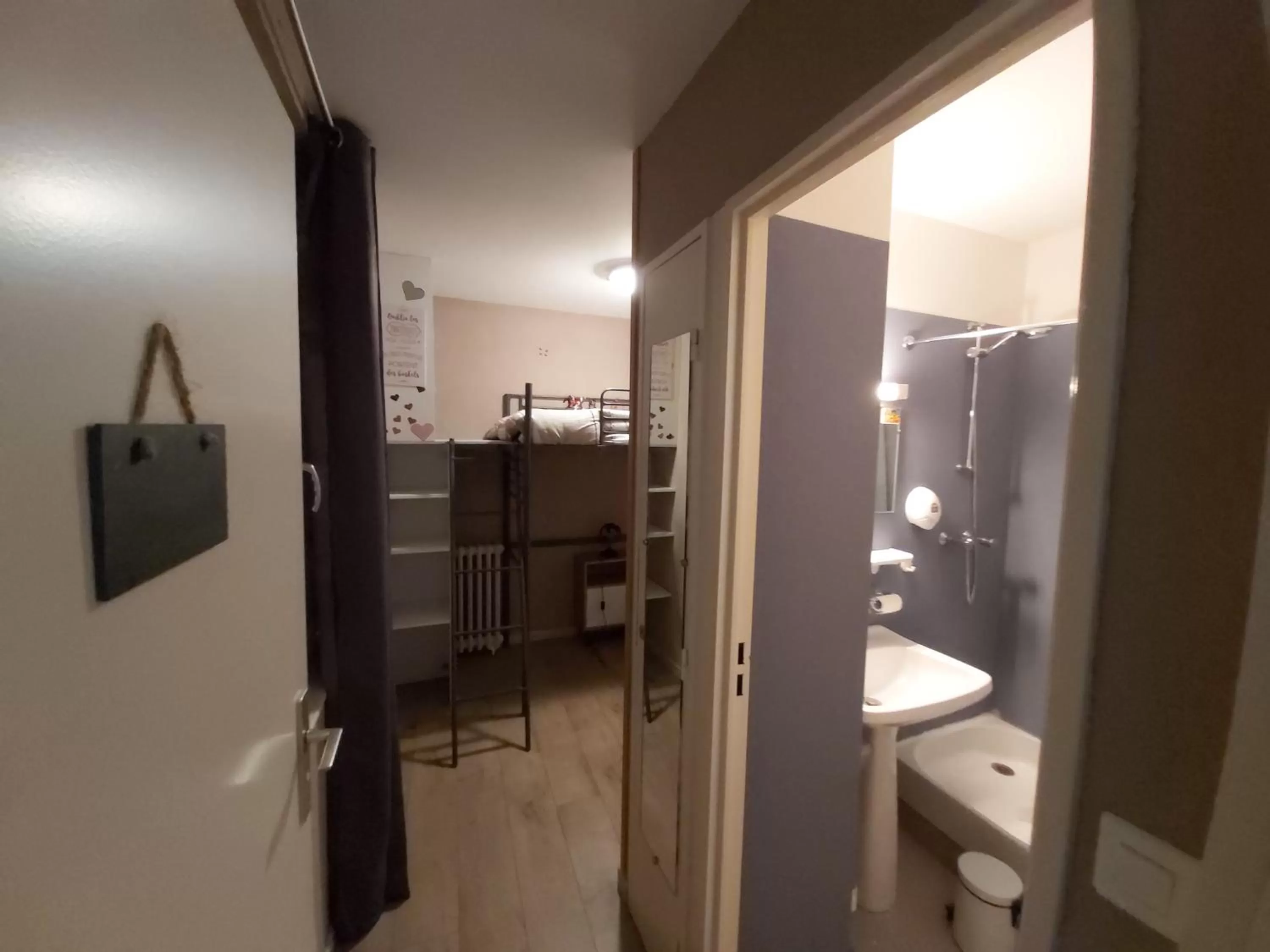 Bathroom in Le Patio de Luchon