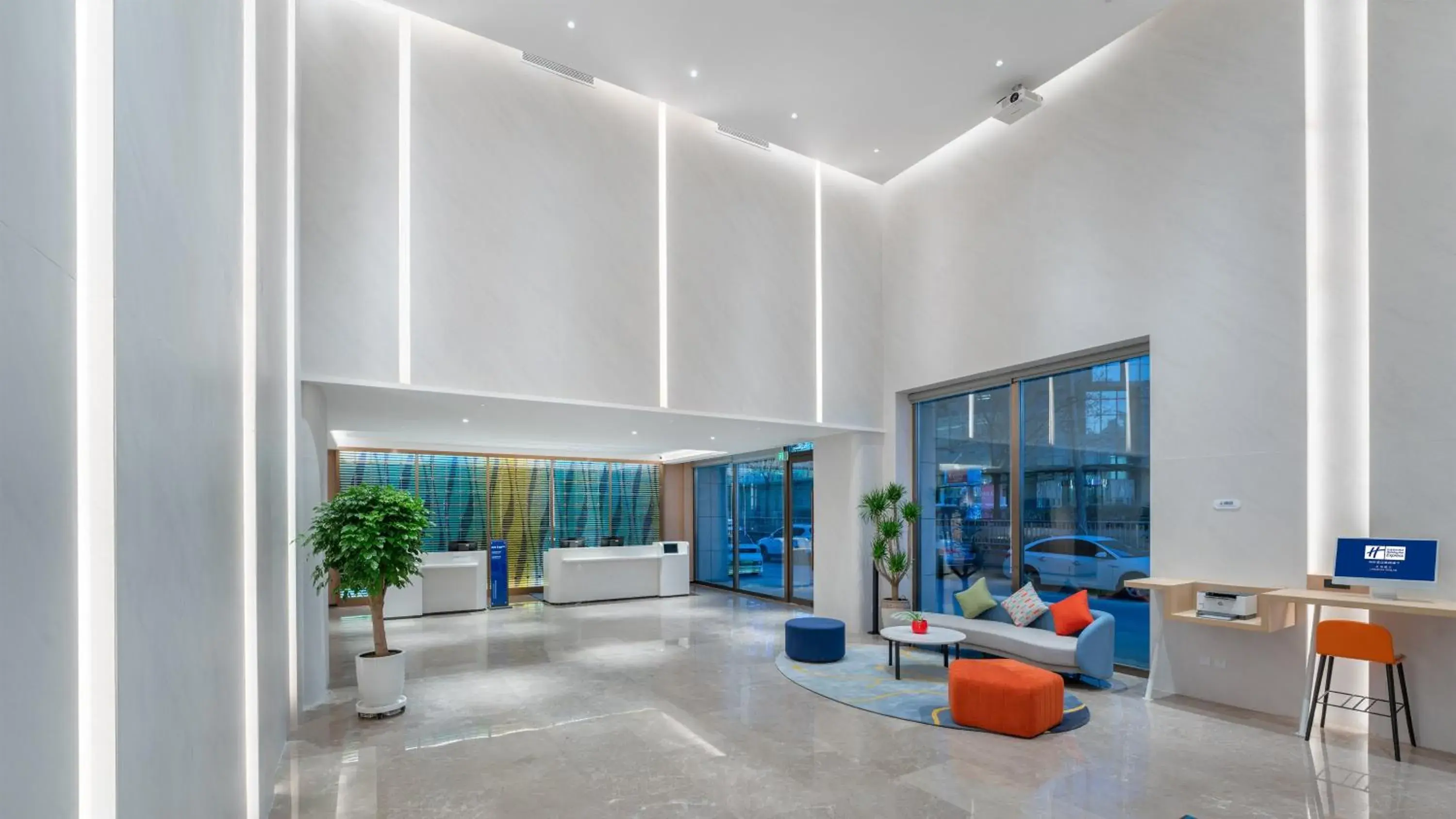 Property building in Holiday Inn Express Lanzhou Jianlan, an IHG Hotel