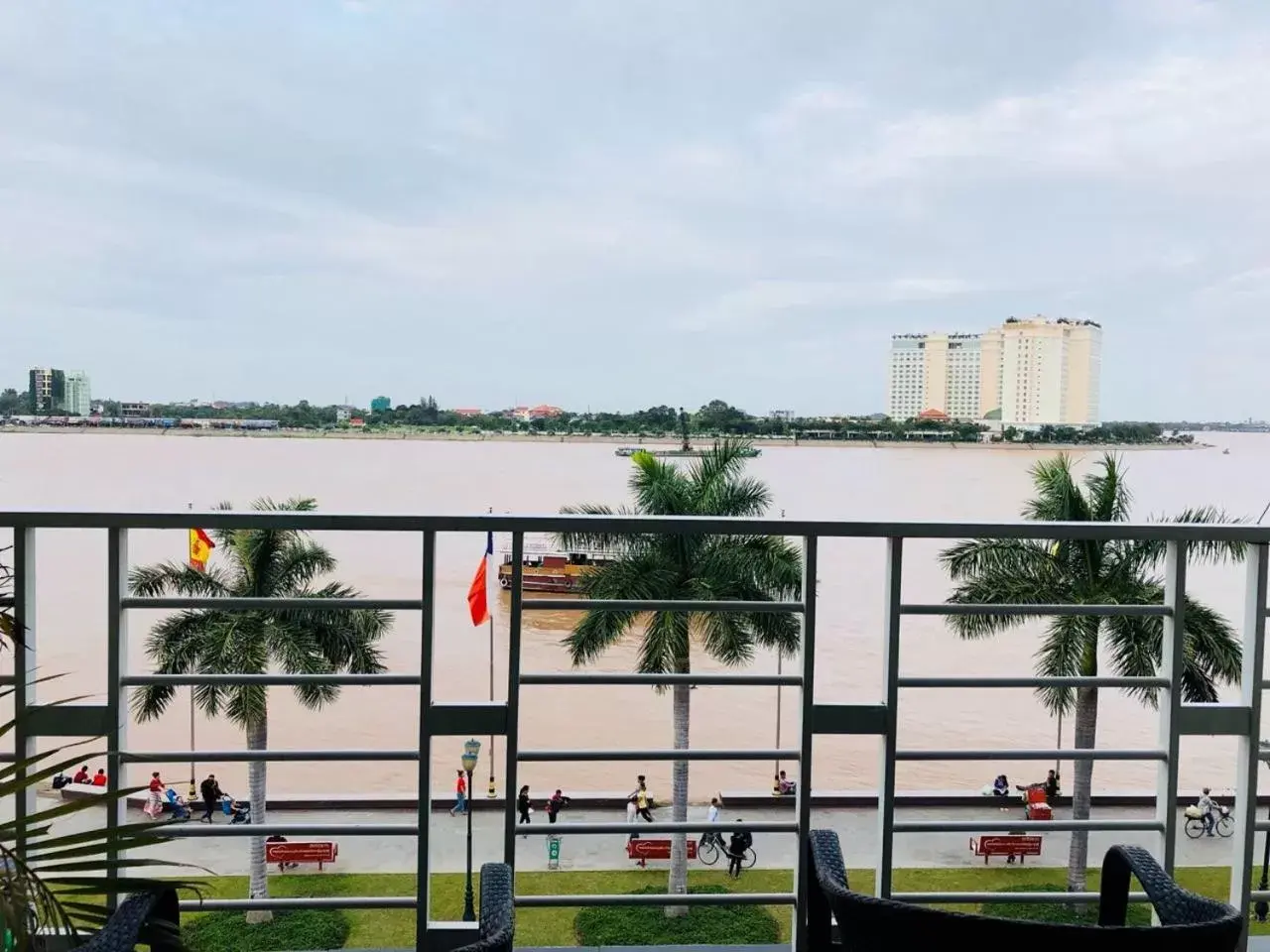 River view in Asiban Quay Boutique Hotel