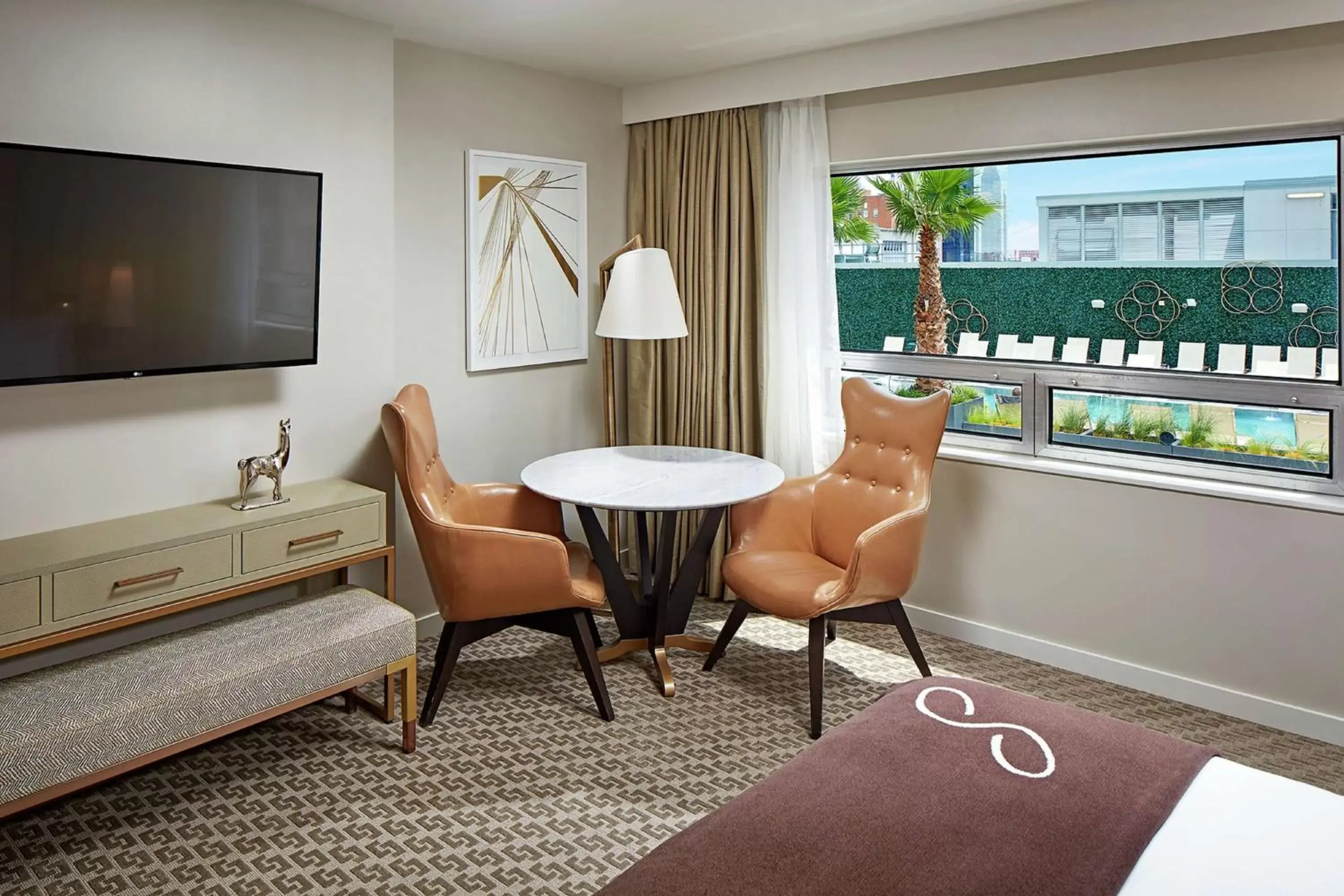 View (from property/room), TV/Entertainment Center in The Statler Dallas, Curio Collection By Hilton