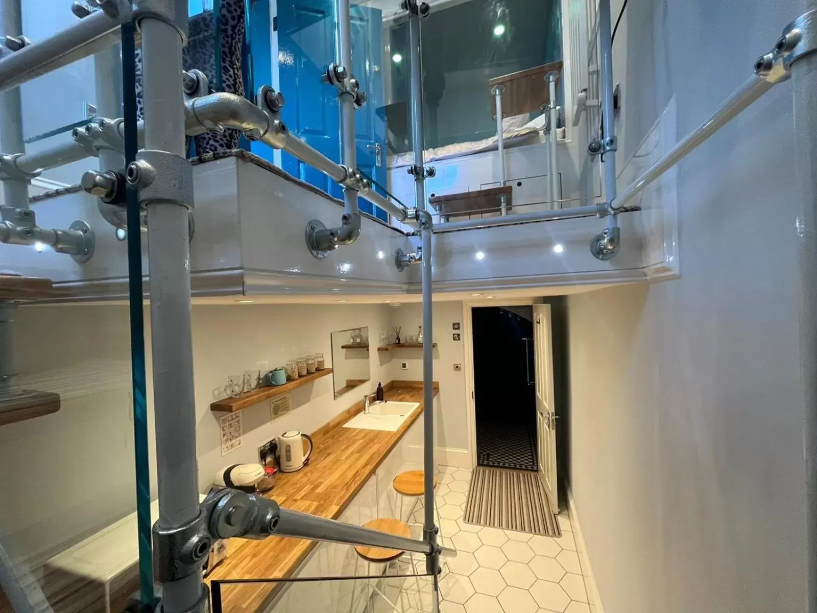 Studio - Split Level in The Beetroot Studio - Split Level in The Beetroot