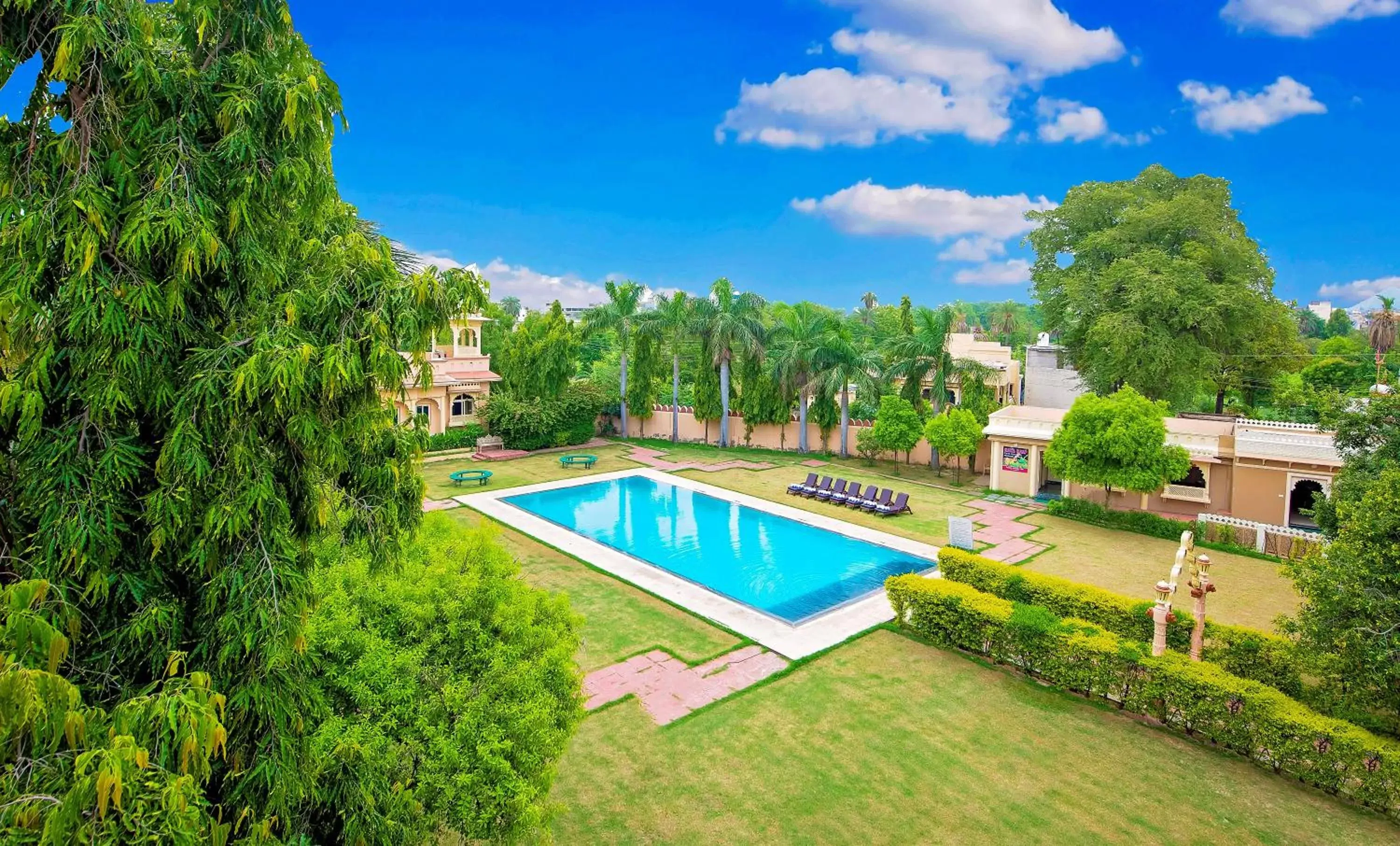 Swimming Pool in juSTa Rajputana Resort & Spa