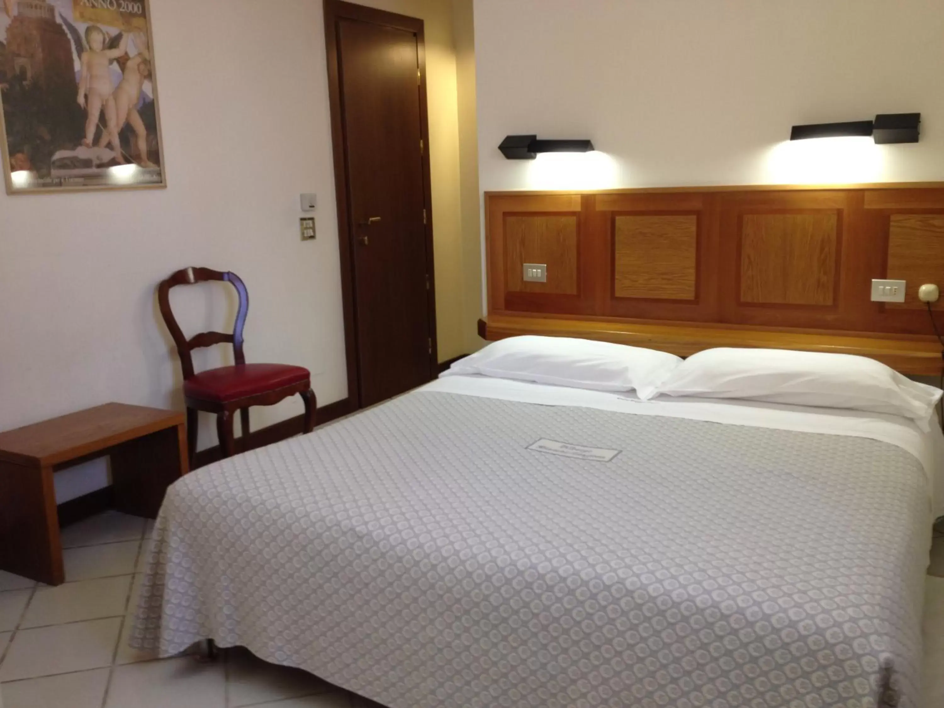 Bedroom, Bed in Albergo Bianchi Stazione