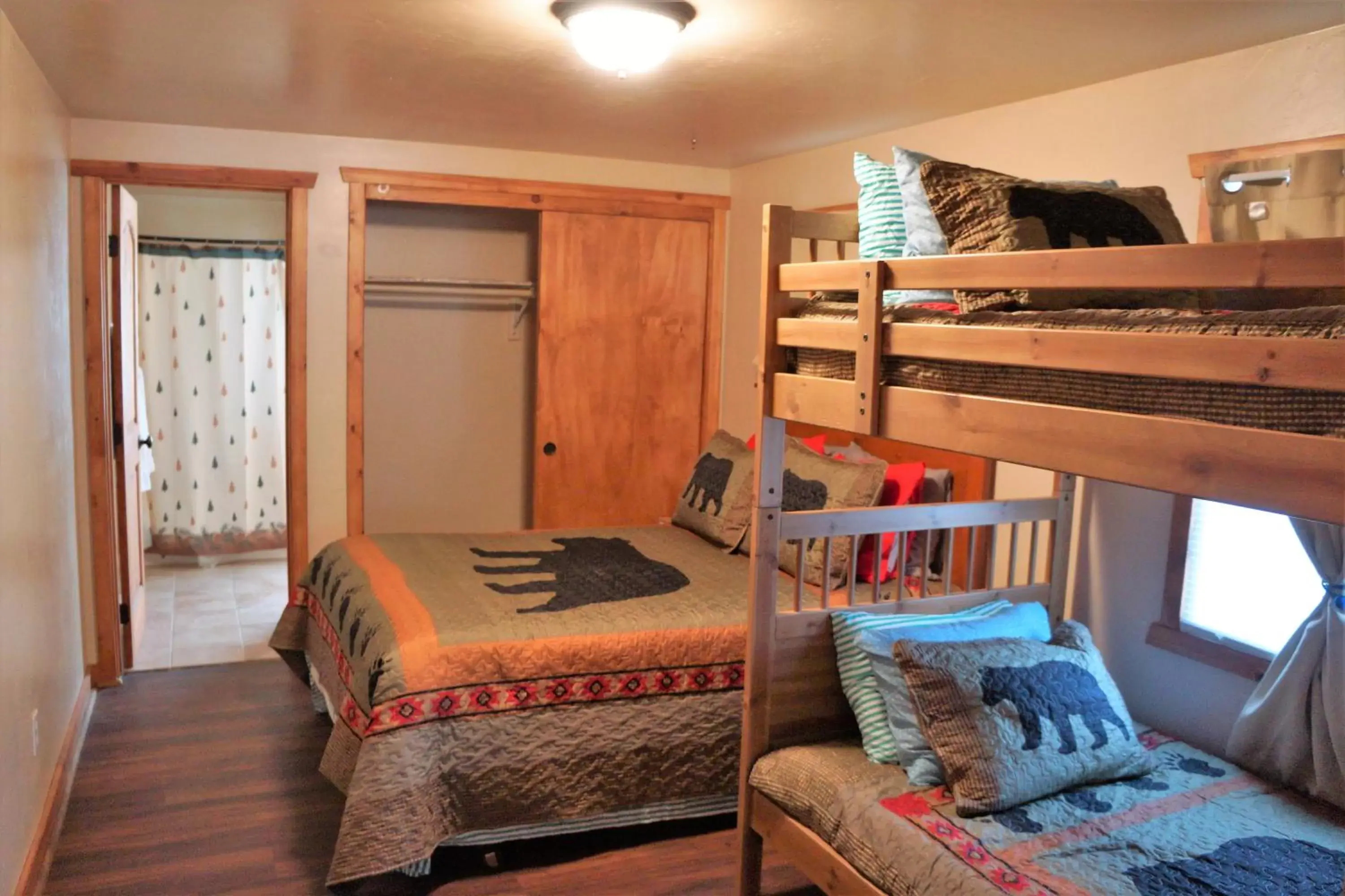 Bunk Bed in Blue Horizon Lodge