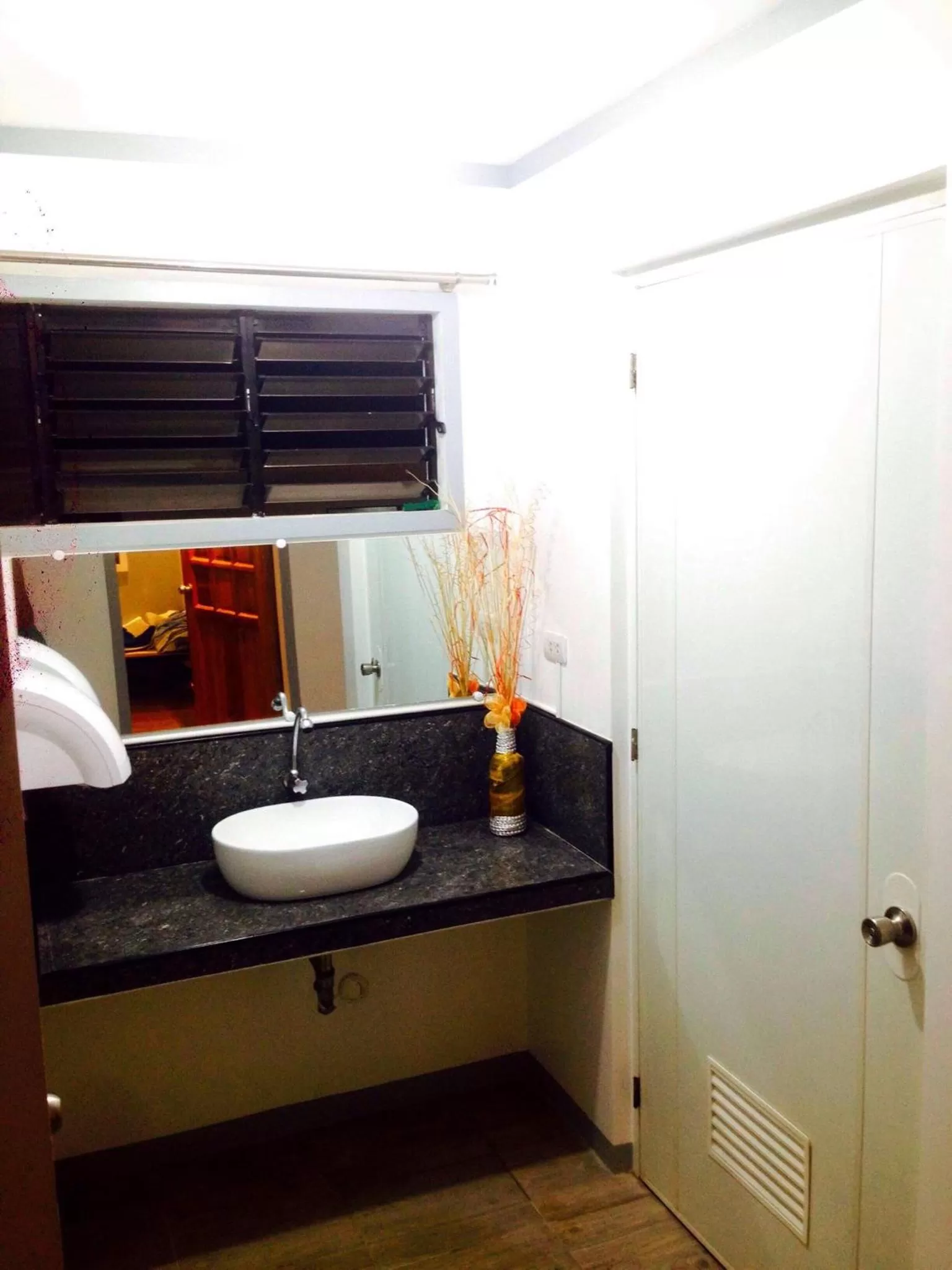 Bathroom, Bed in Kingswick Residences & Lodge