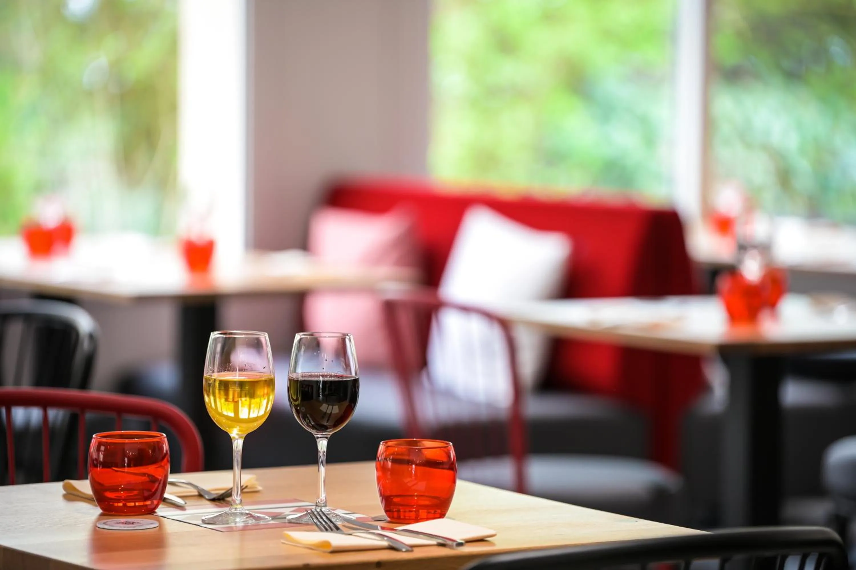 Restaurant/places to eat in Logis Hôtel Angers Sud