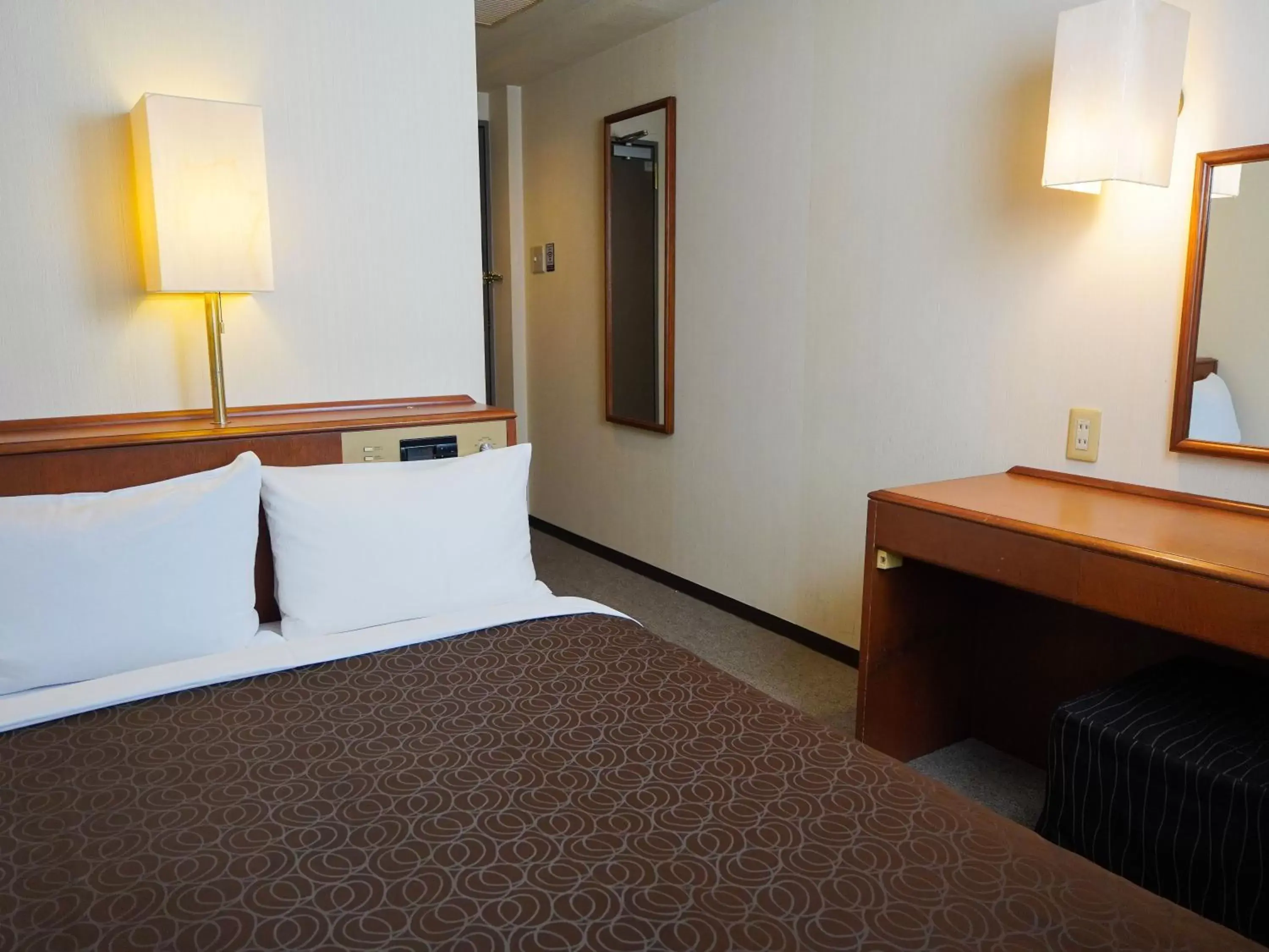 Photo of the whole room, Bed in Plaza Hotel Tenjin