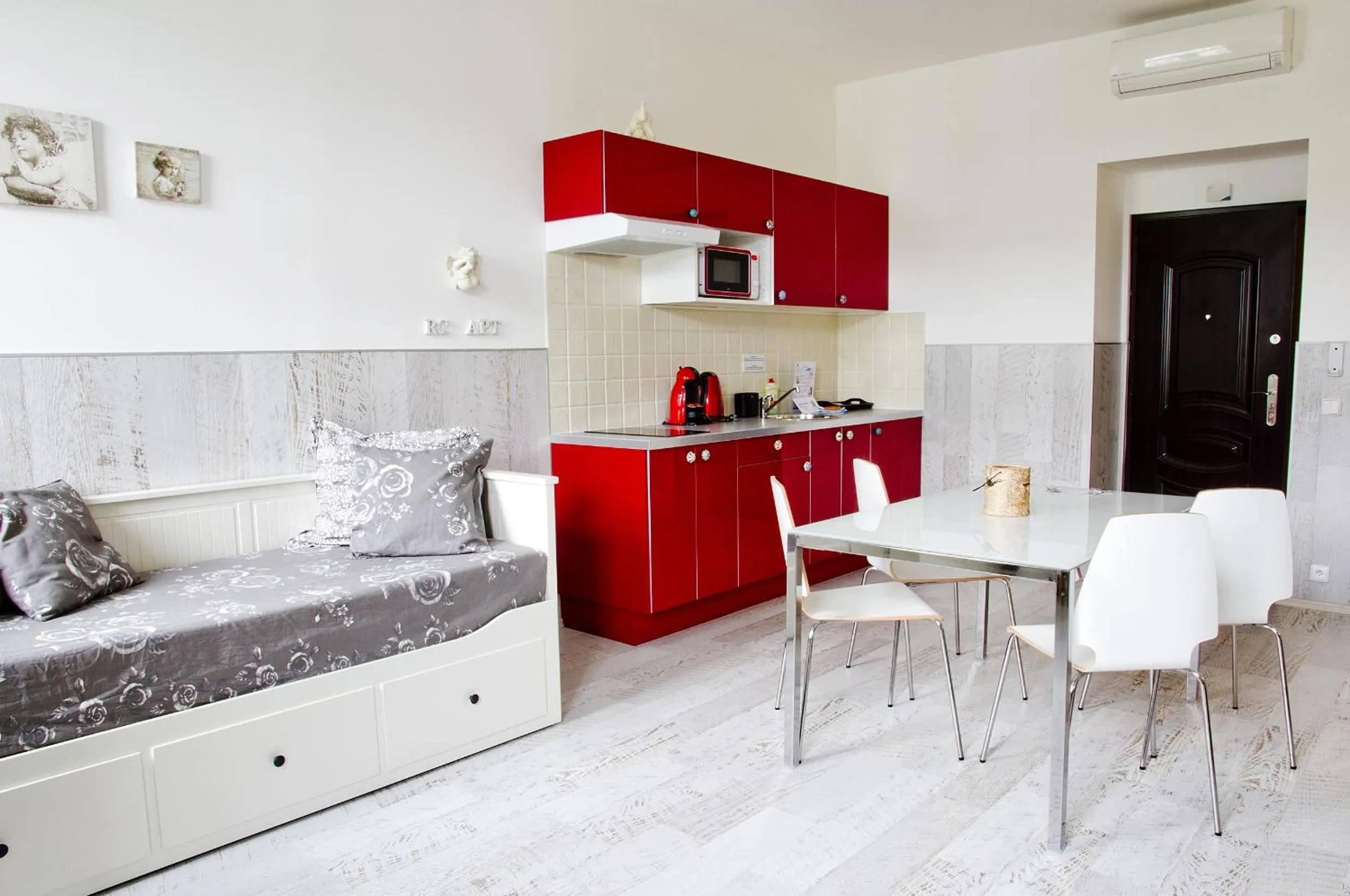 Living room in Royal Court Legerova