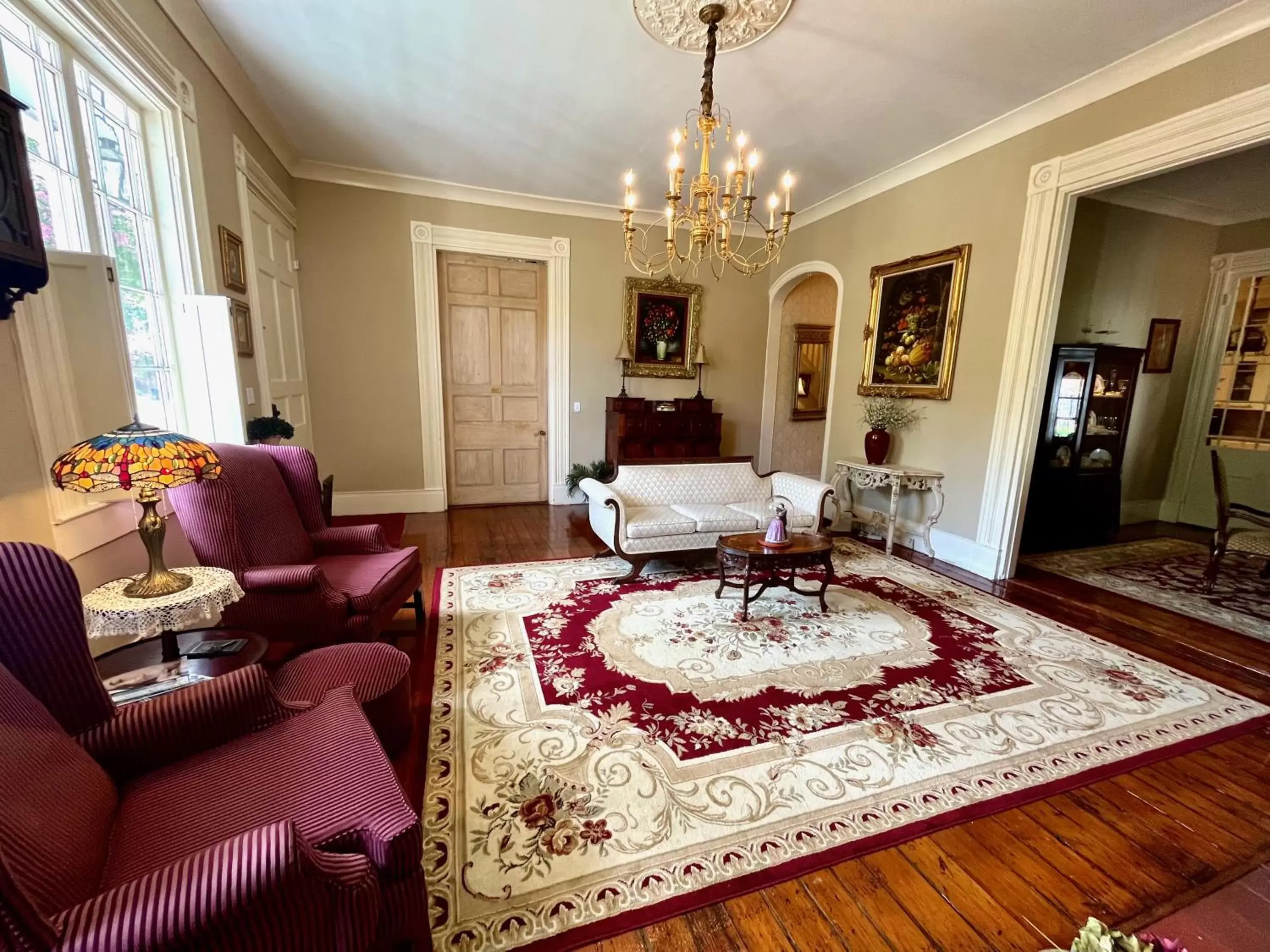 Living room, Seating Area in The Beaumont House Natchez