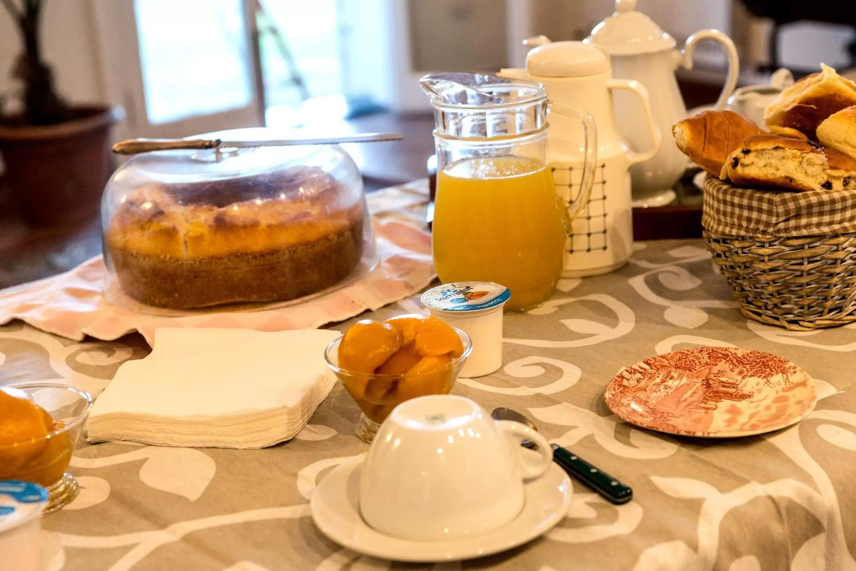 Buffet breakfast in Du Parc Boutique Home