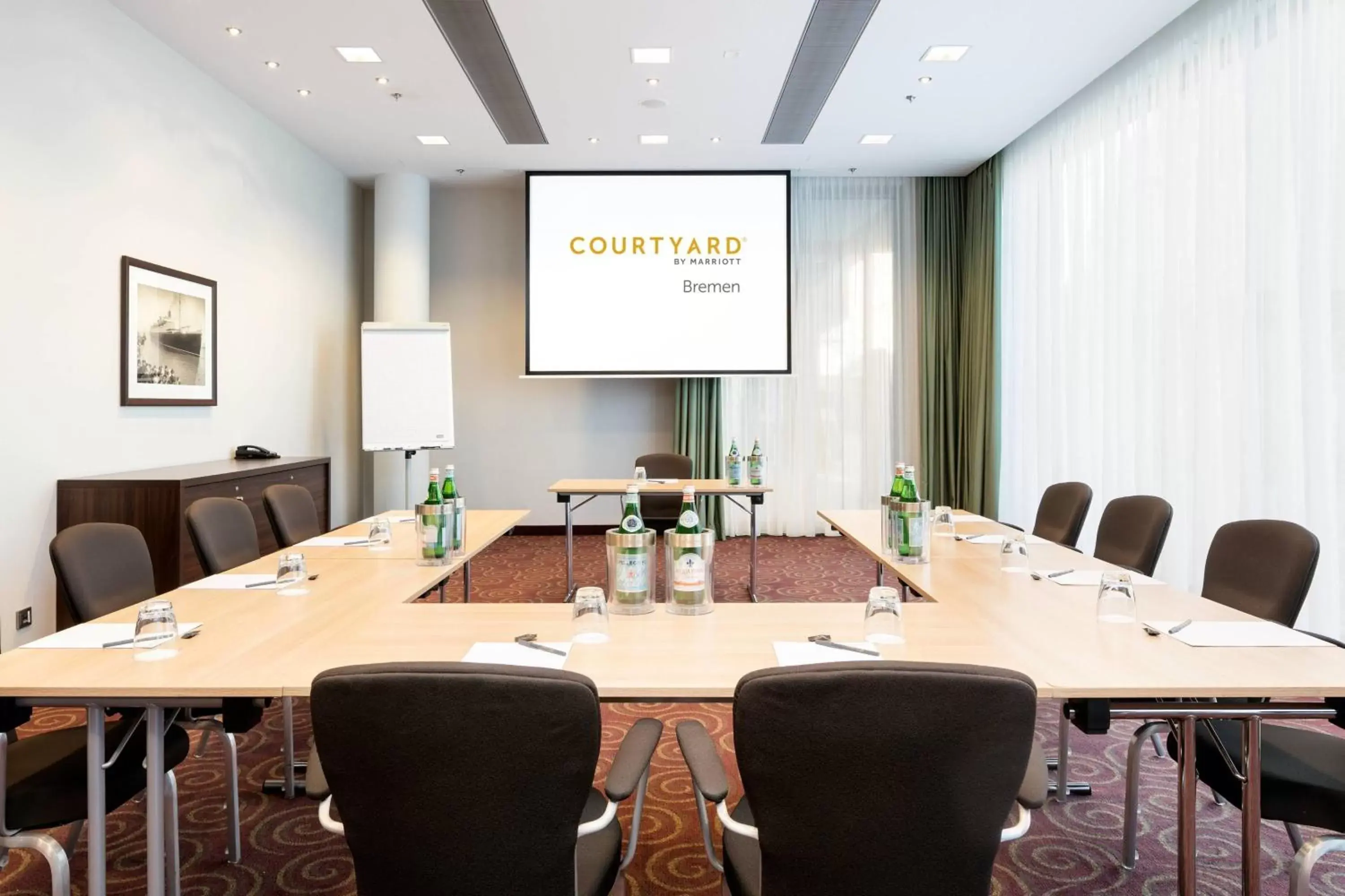 Meeting/conference room in Courtyard by Marriott Bremen