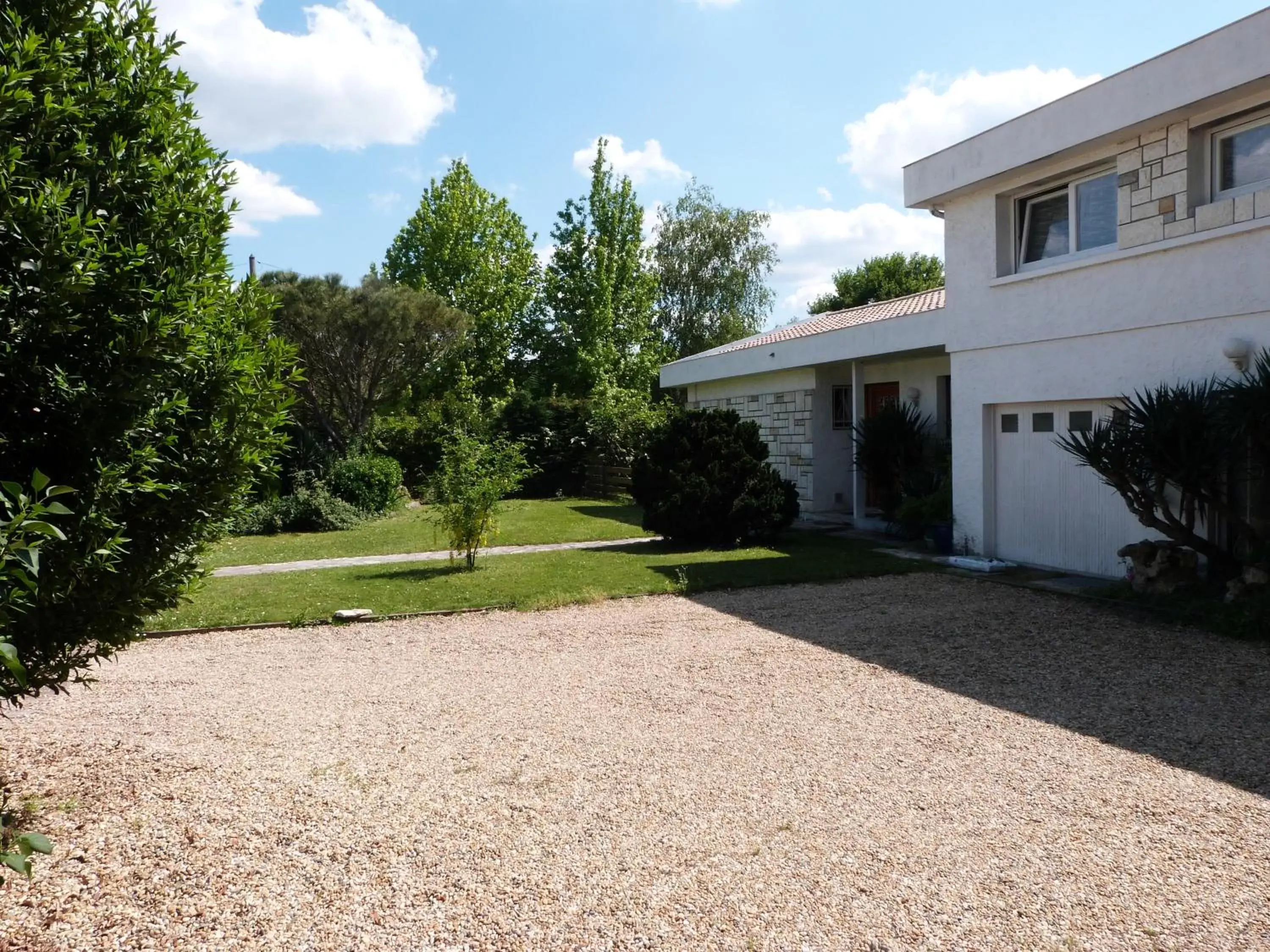 Facade/entrance, Property Building in Maison Lucilda