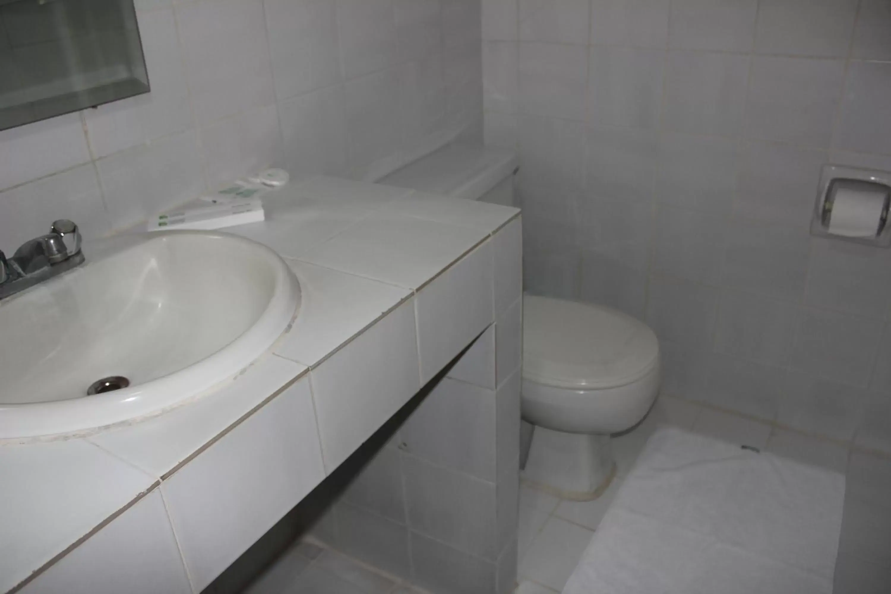 Bathroom in Elegant Circle Inn