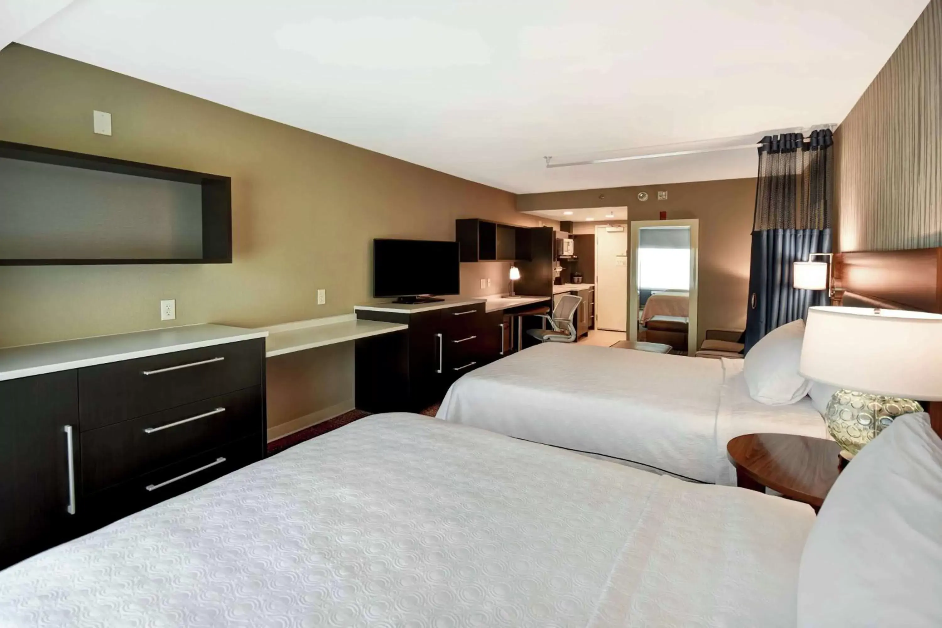 Bed in Home2 Suites by Hilton Atlanta Norcross