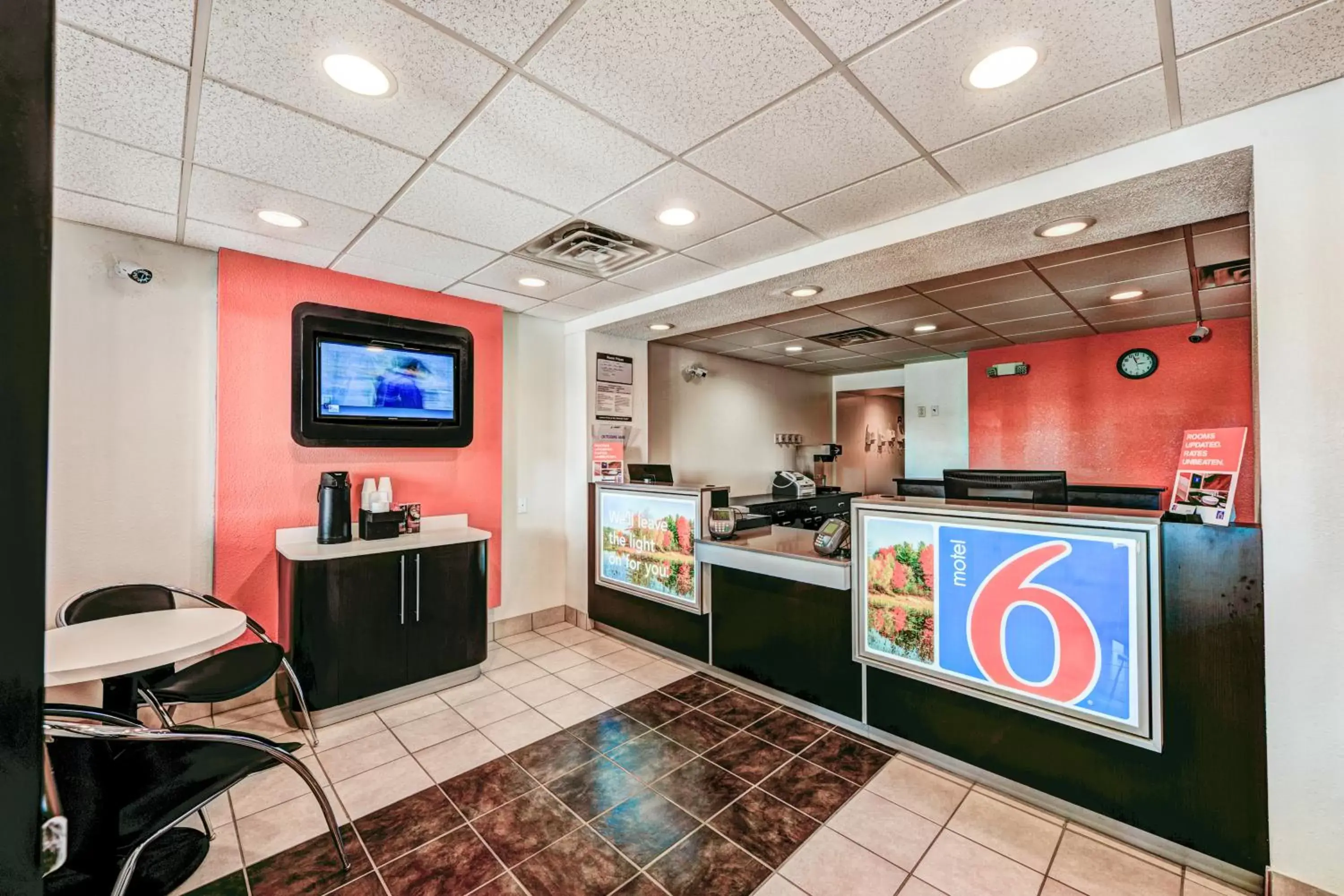 Lobby or reception in Motel 6-Niantic, CT - New London