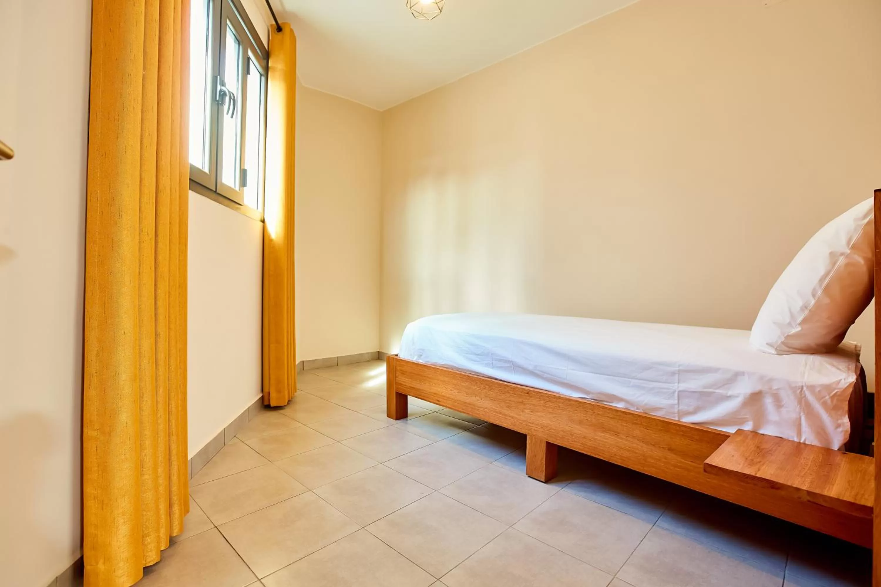 Bed in La Pergola - Appartement Hôtel