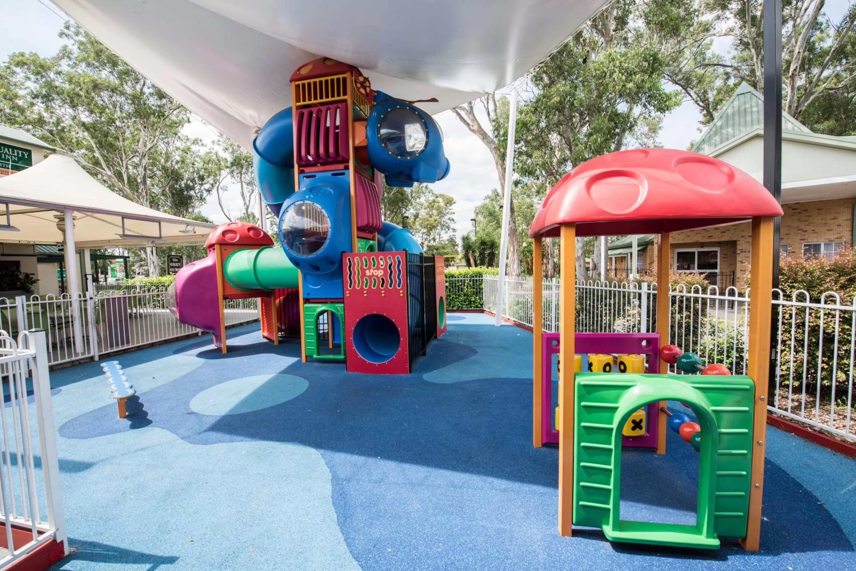 Children play ground in Quality Inn Penrith Sydney