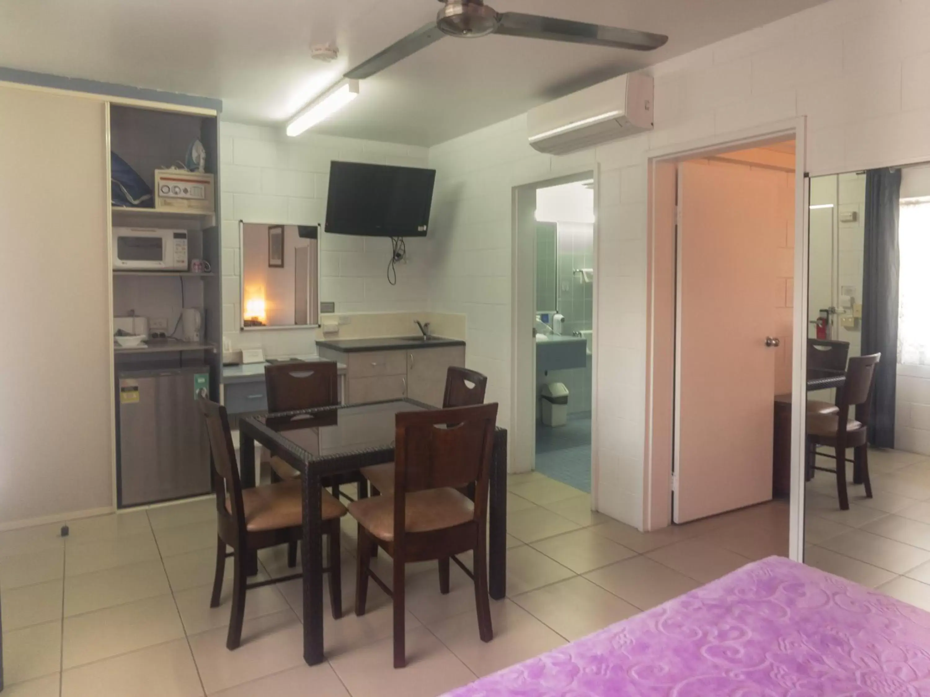 Dining Area in South Cairns Resort