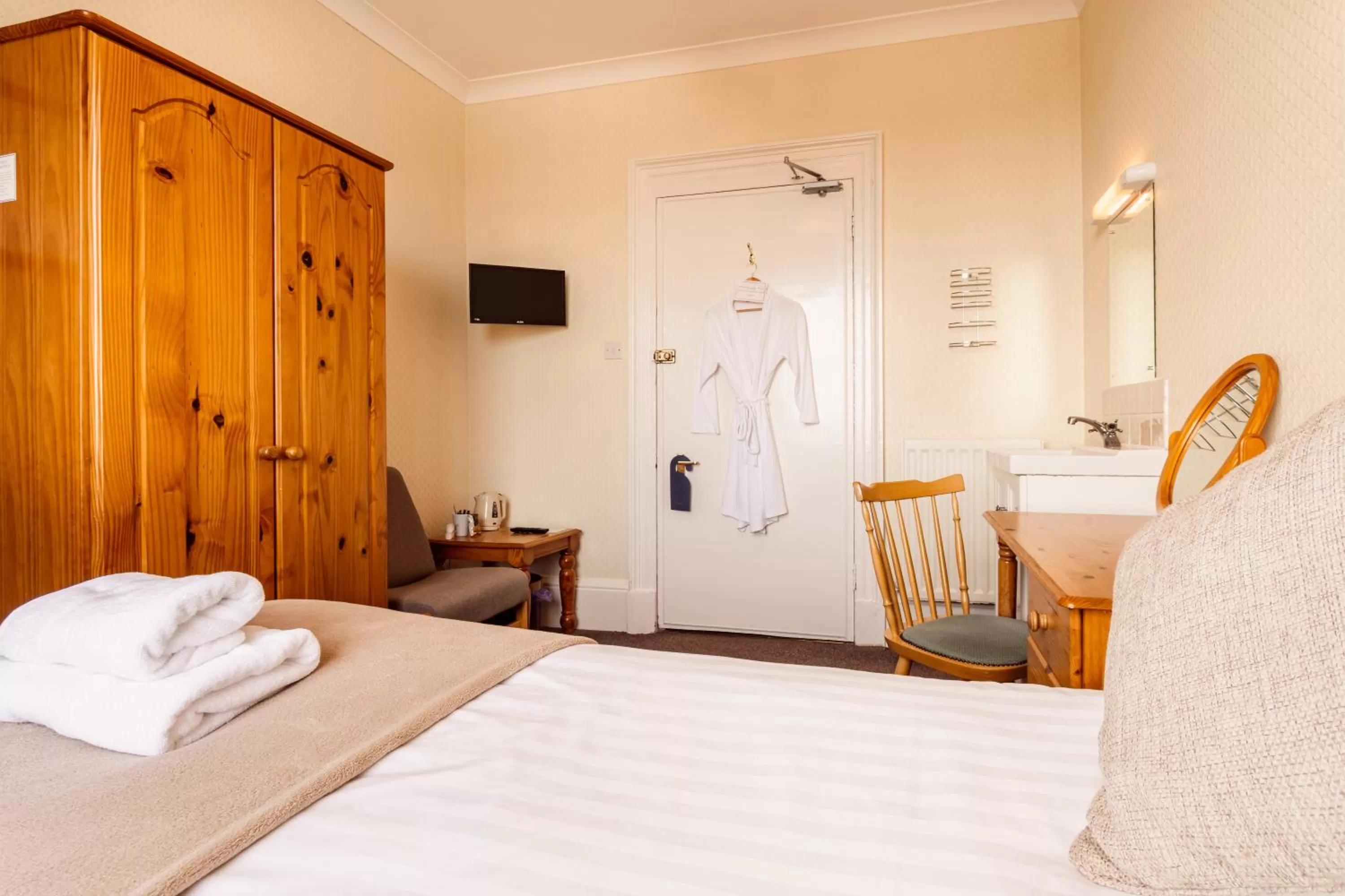 Bed in Manor House Hotel Holy Island