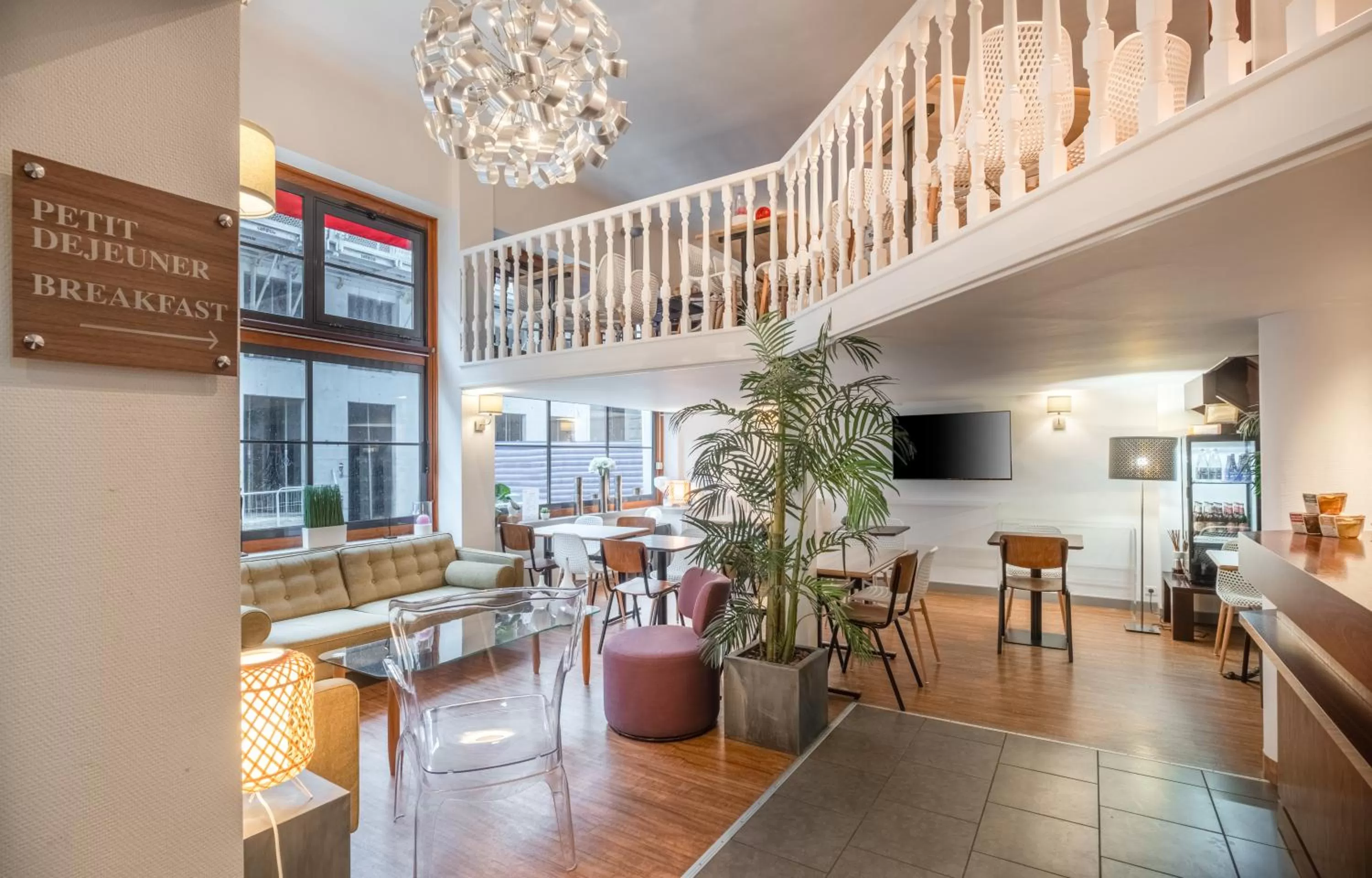 Lobby or reception in Sure Hotel By Best Western Lorient Centre