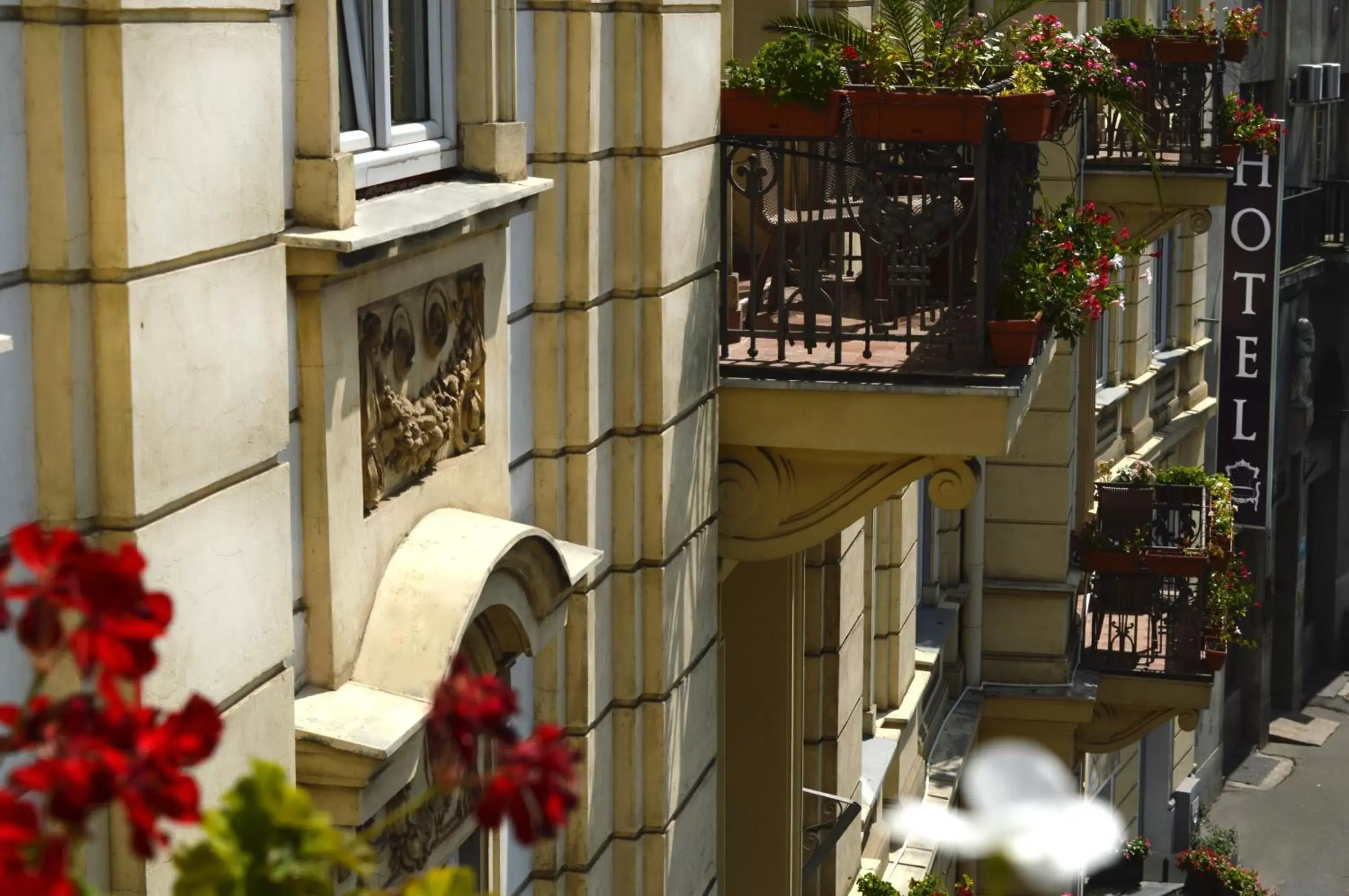 Facade/entrance in Belgrade City Hotel