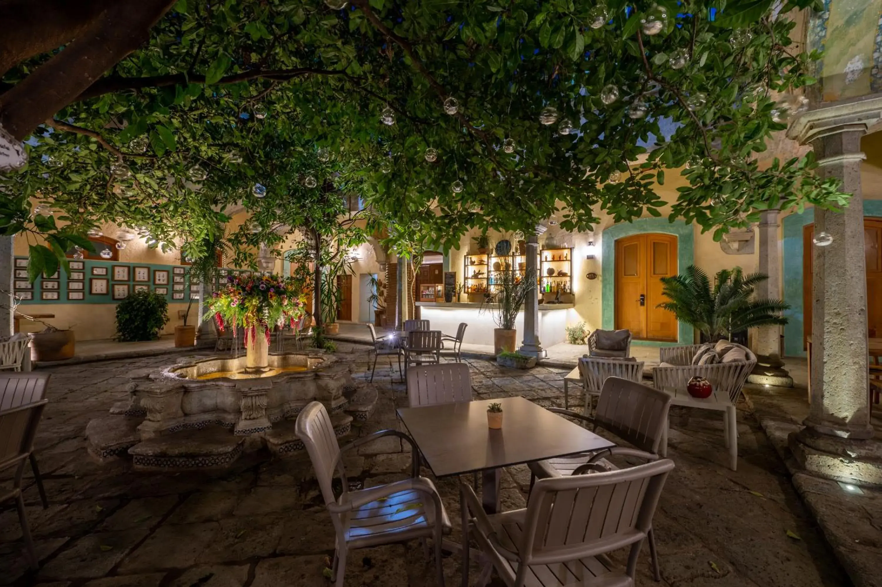 Patio, Restaurant/Places to Eat in Casa De Sierra Azul