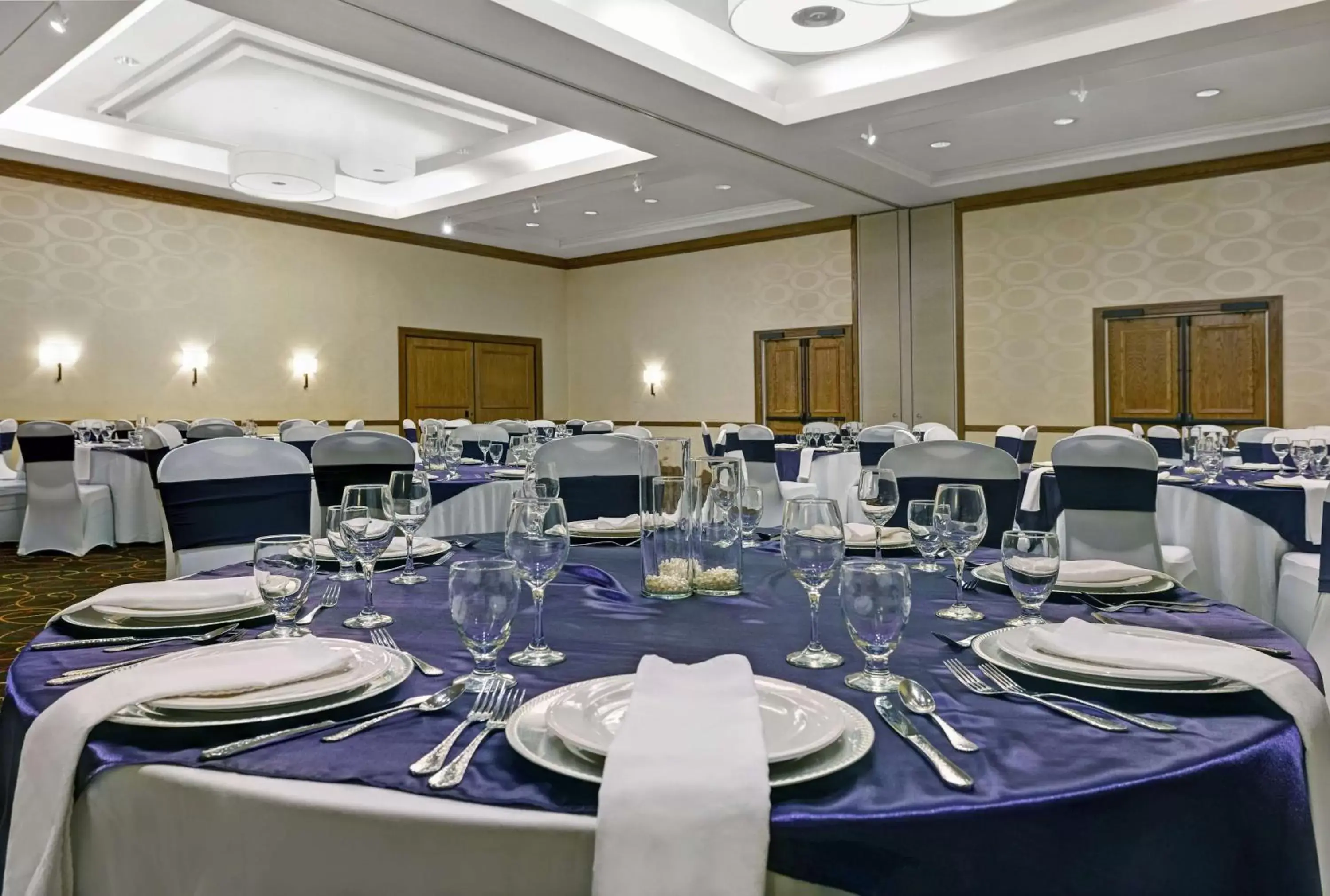 Meeting/conference room, Restaurant/Places to Eat in DoubleTree by Hilton Grand Junction