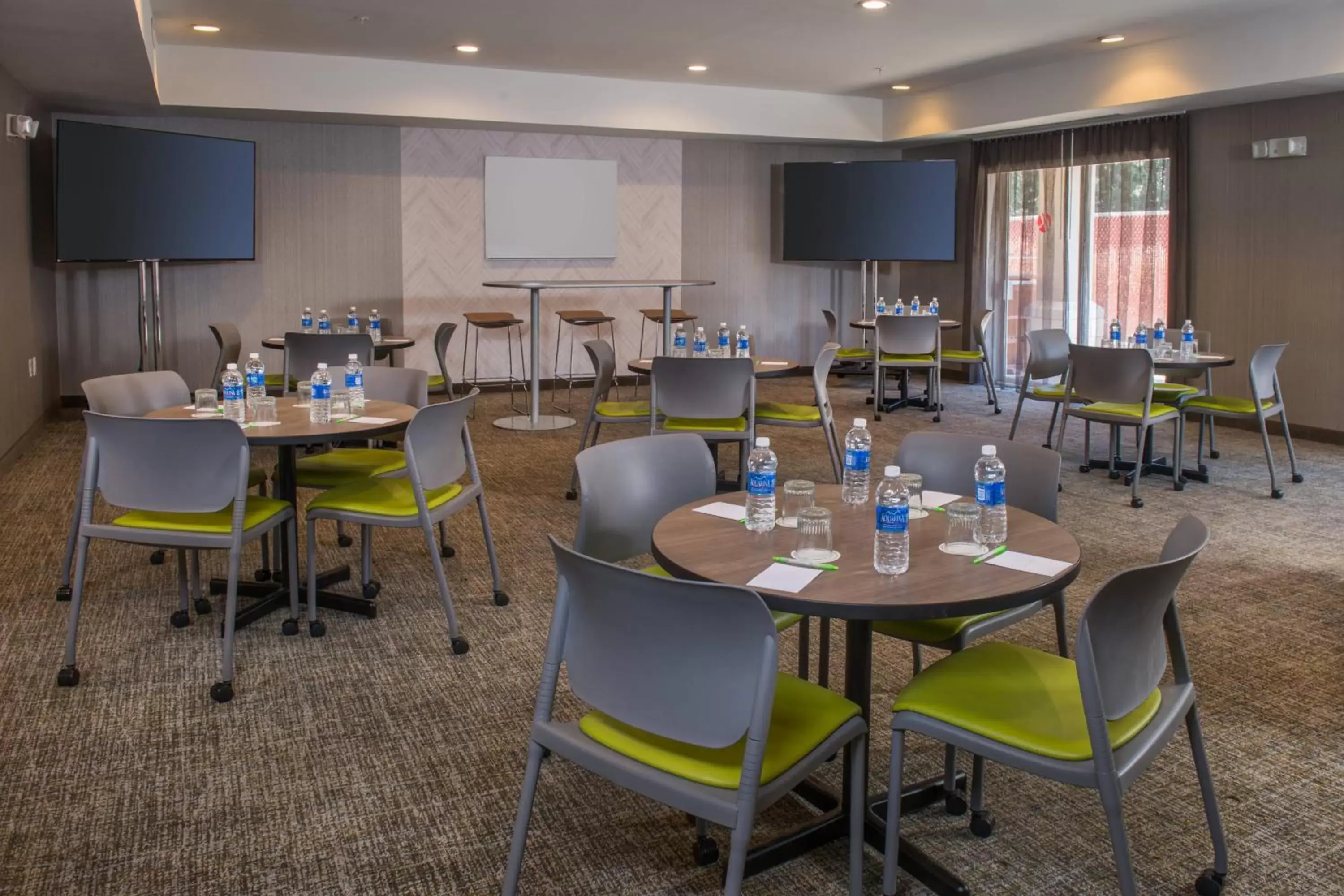 Meeting/conference room in SpringHill Suites Herndon Reston