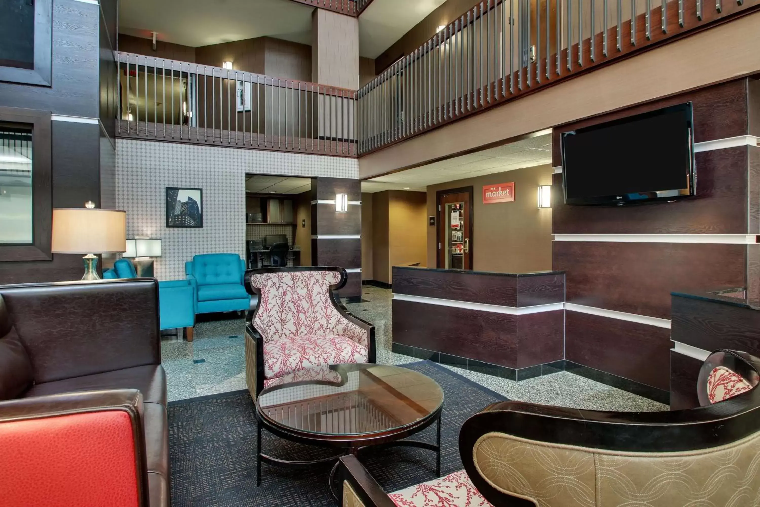 Lobby or reception, Lounge/Bar in Drury Inn & Suites Houston Galleria