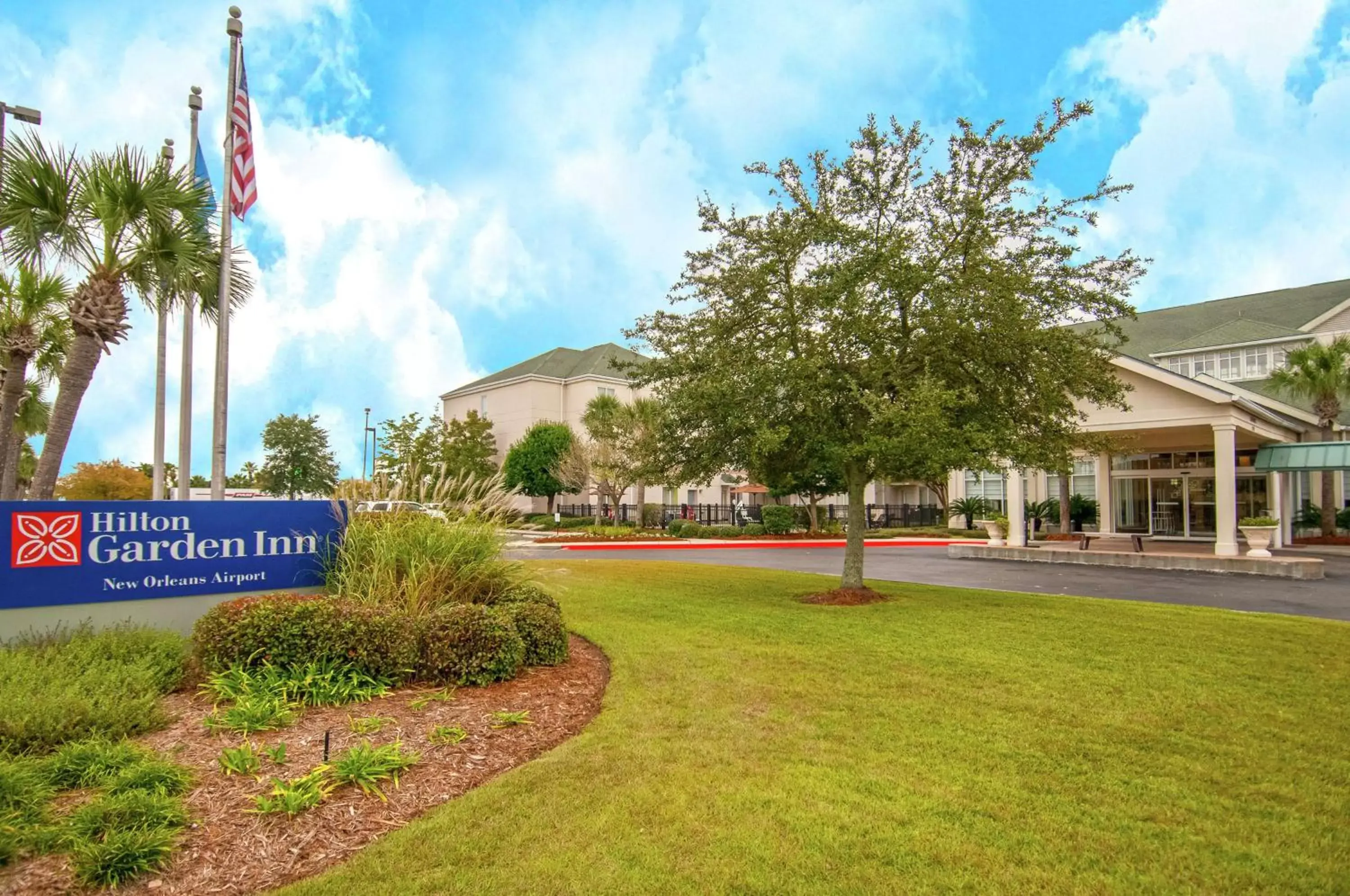 Property Building in Hilton Garden Inn New Orleans Airport