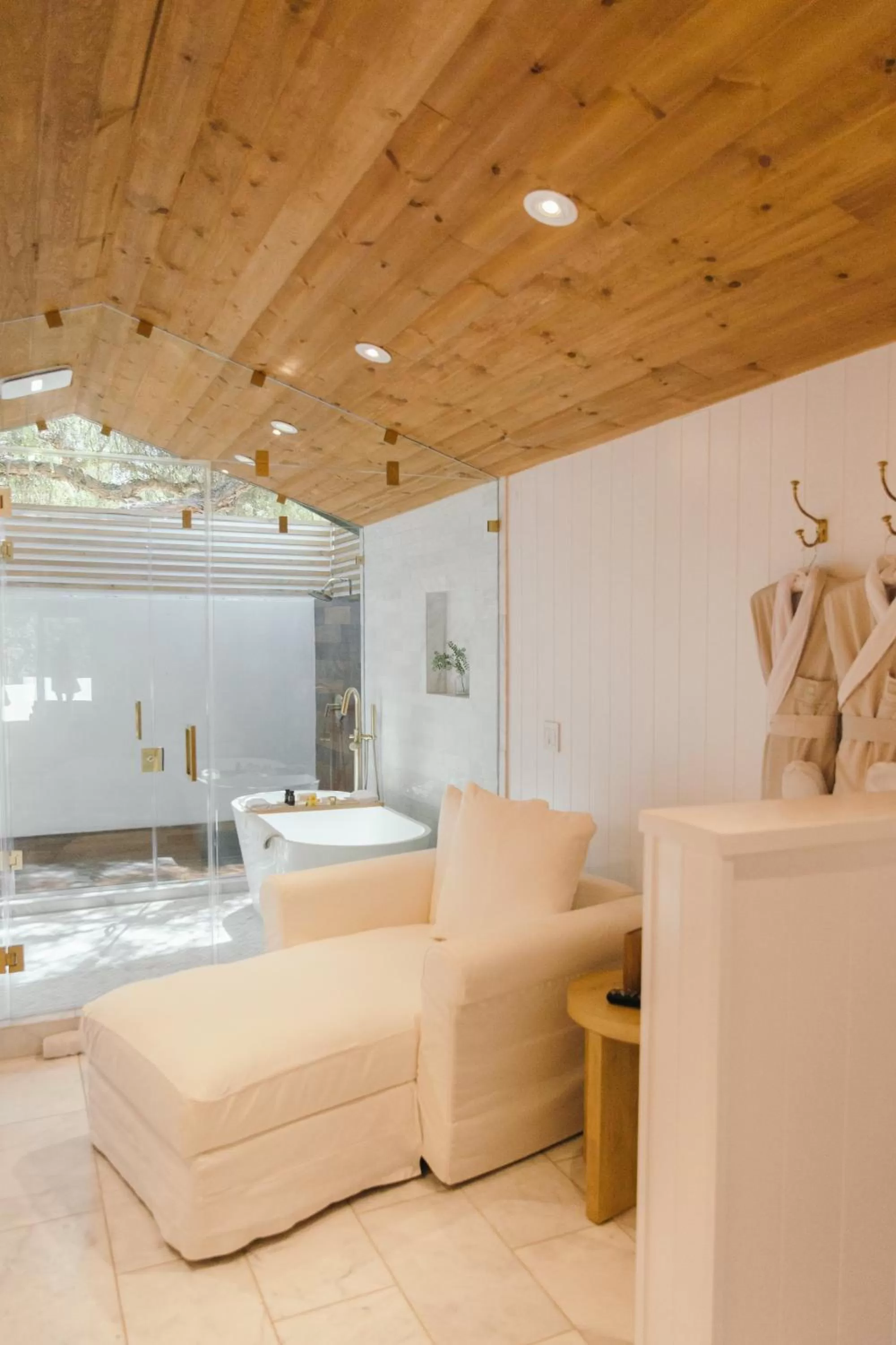 Bathroom, Bed in CALAMIGOS RANCH Resort & Spa