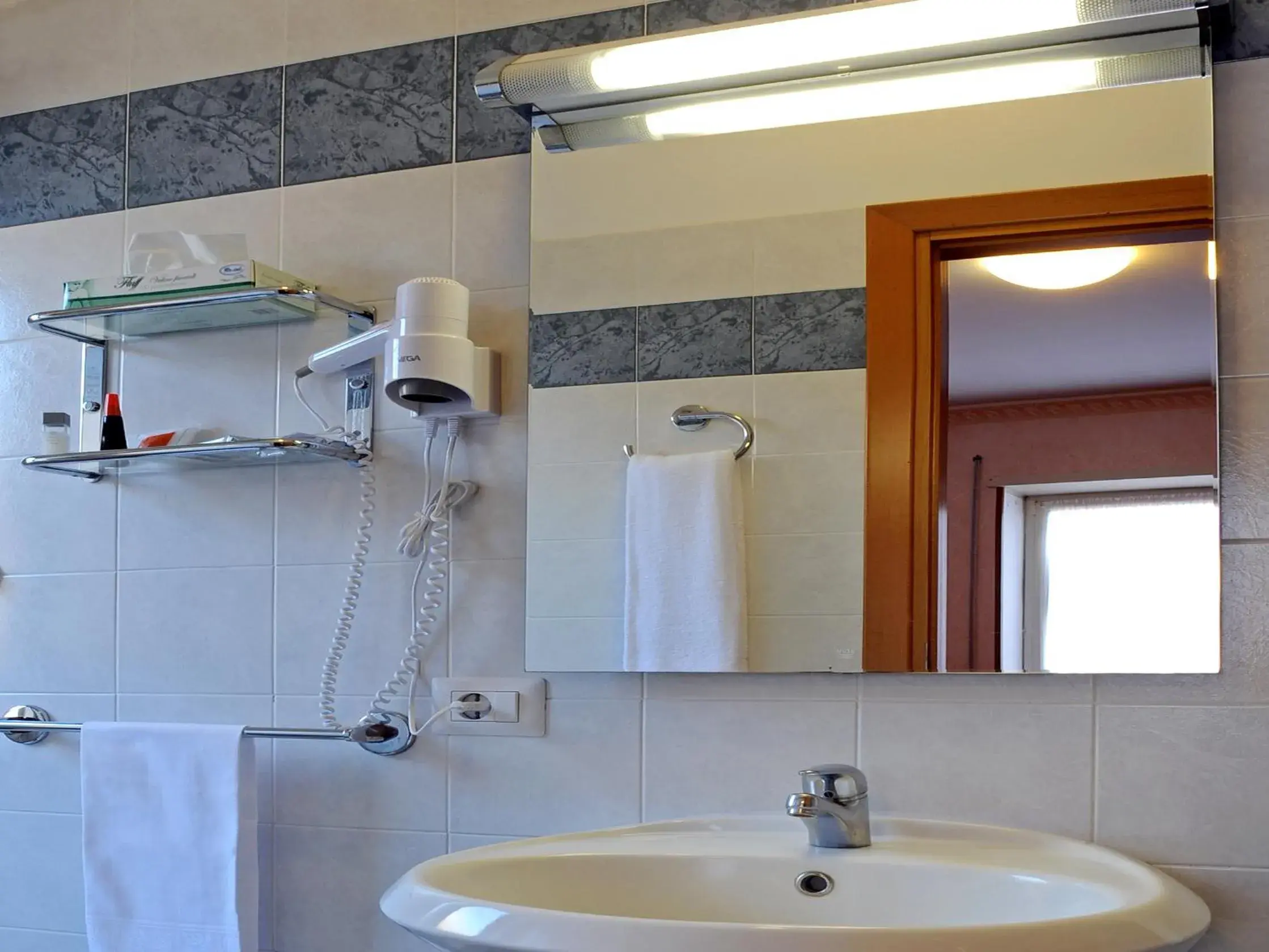 Bathroom in Tuscia Hotel
