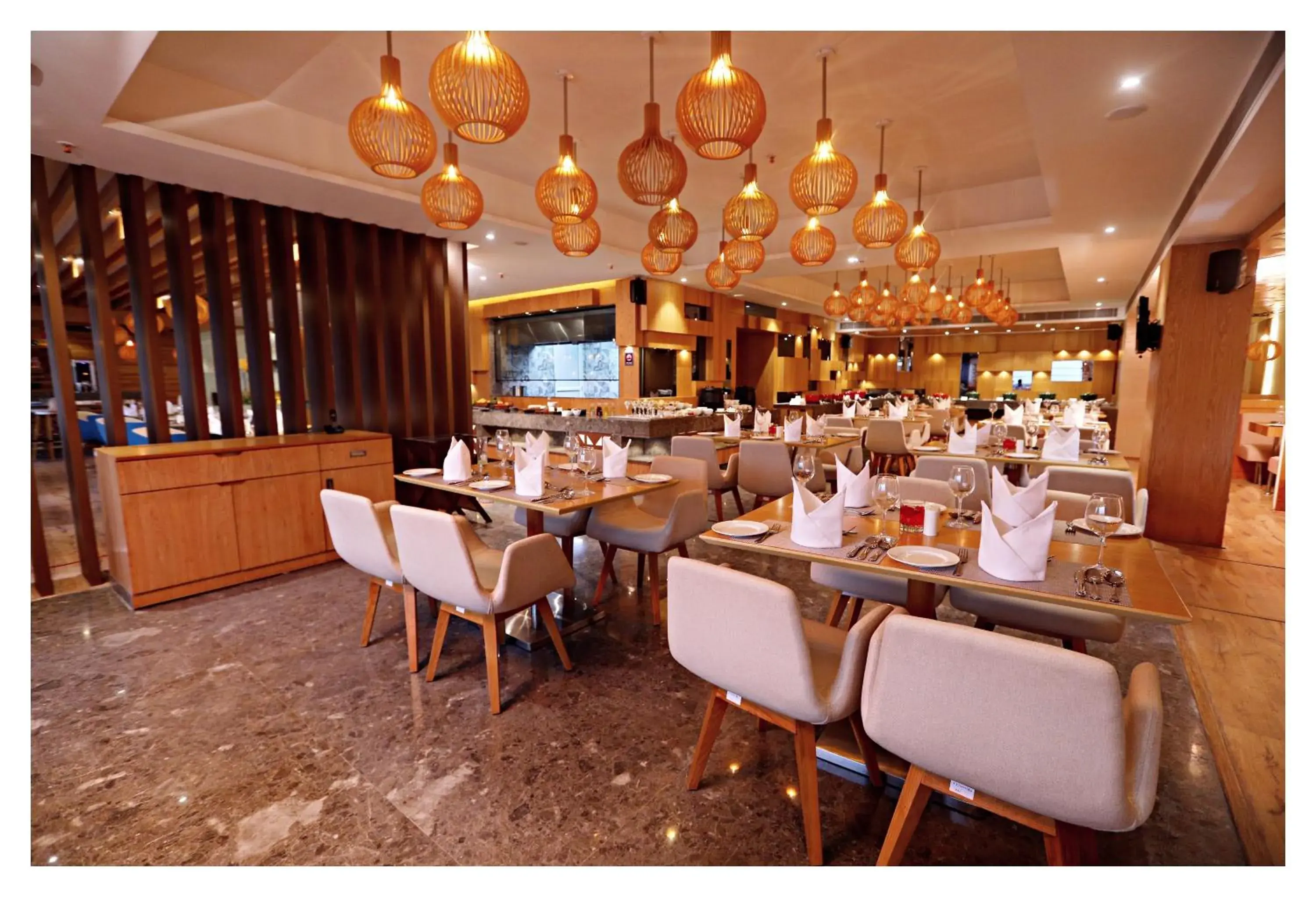 Banquet/Function facilities, Restaurant/Places to Eat in Best Western Plus Tejvivaan