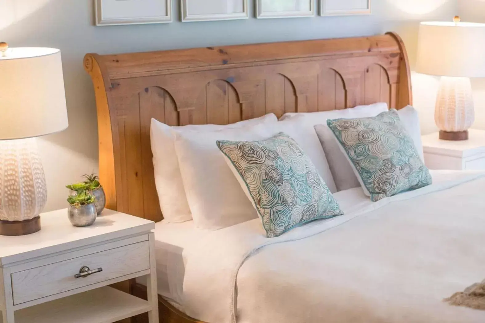 Bed in The Villages at Ocean Edge Resort & Golf Club