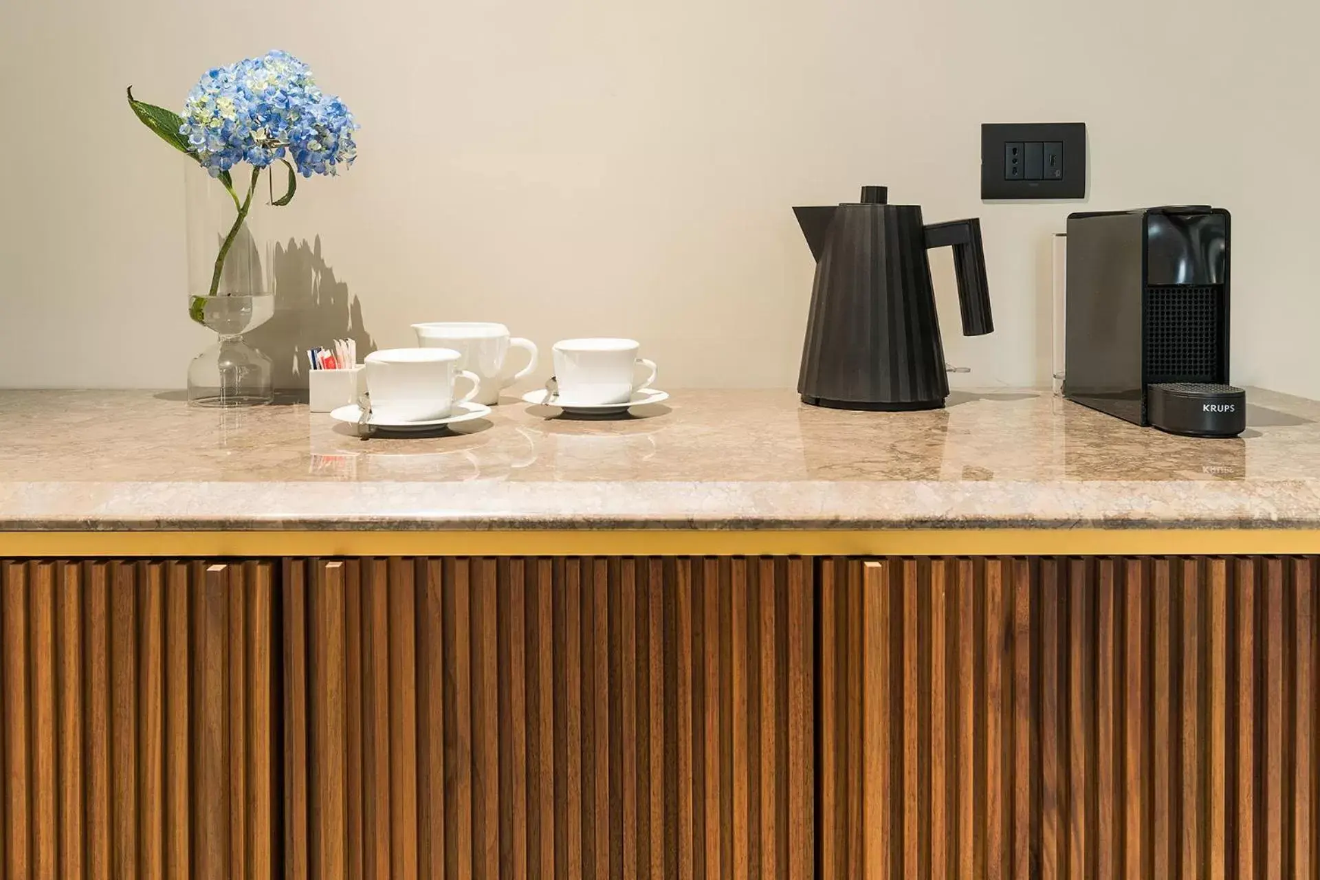 Coffee/tea facilities in Byssus Suites