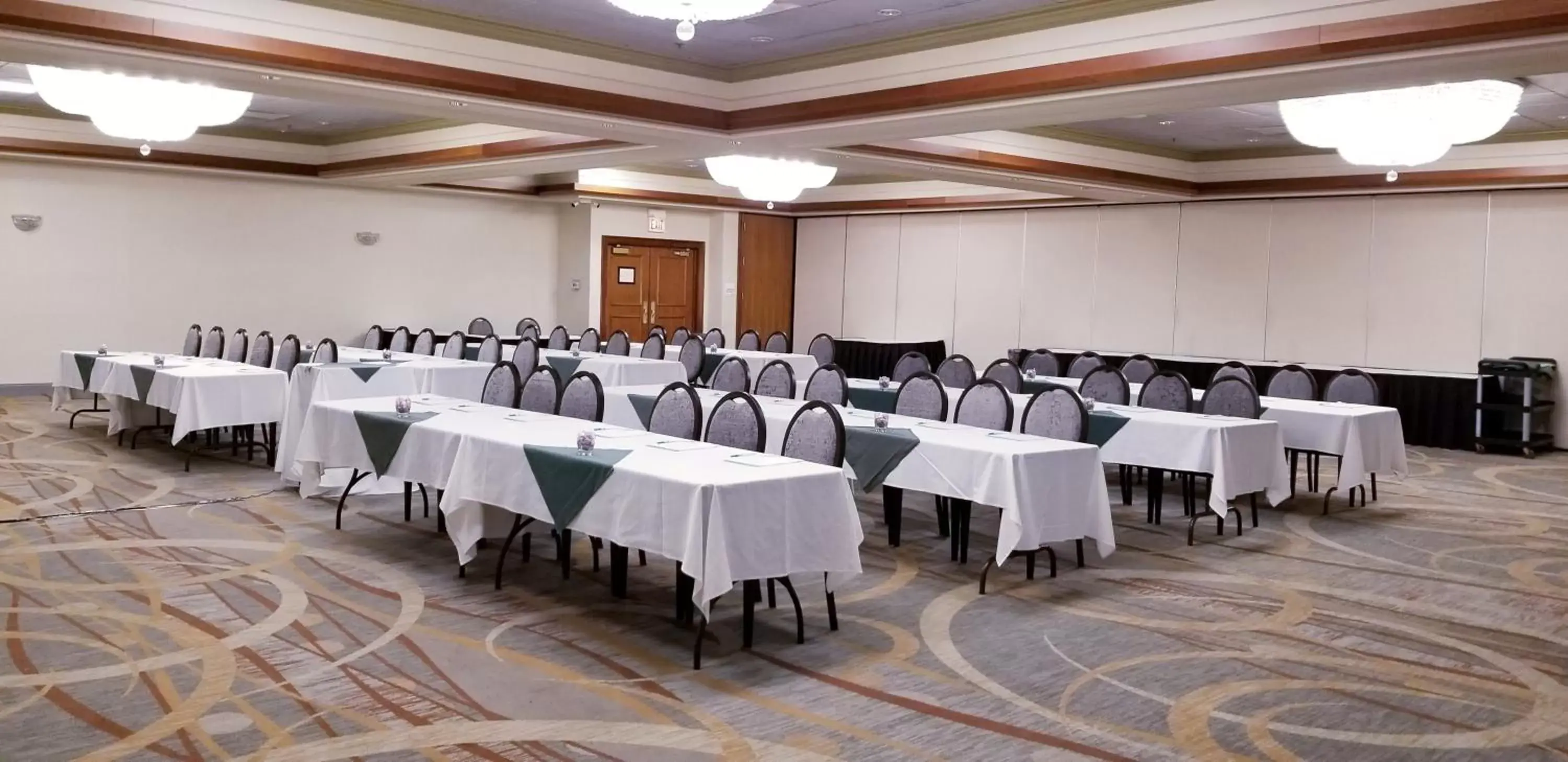 Meeting/conference room in Holiday Inn Chicago SW-Countryside ConfCtr, an IHG Hotel