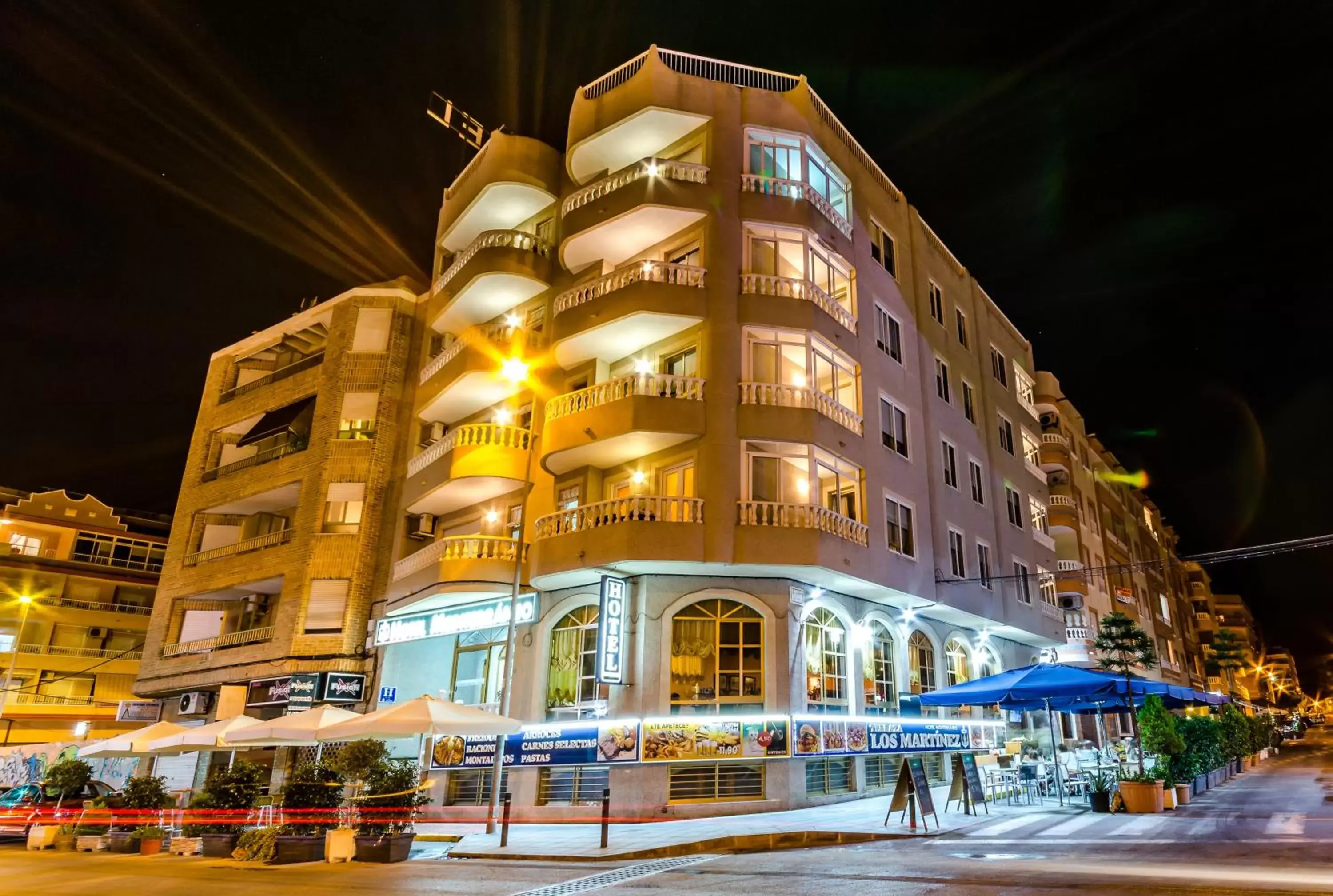 Property building in Hotel Mediterráneo