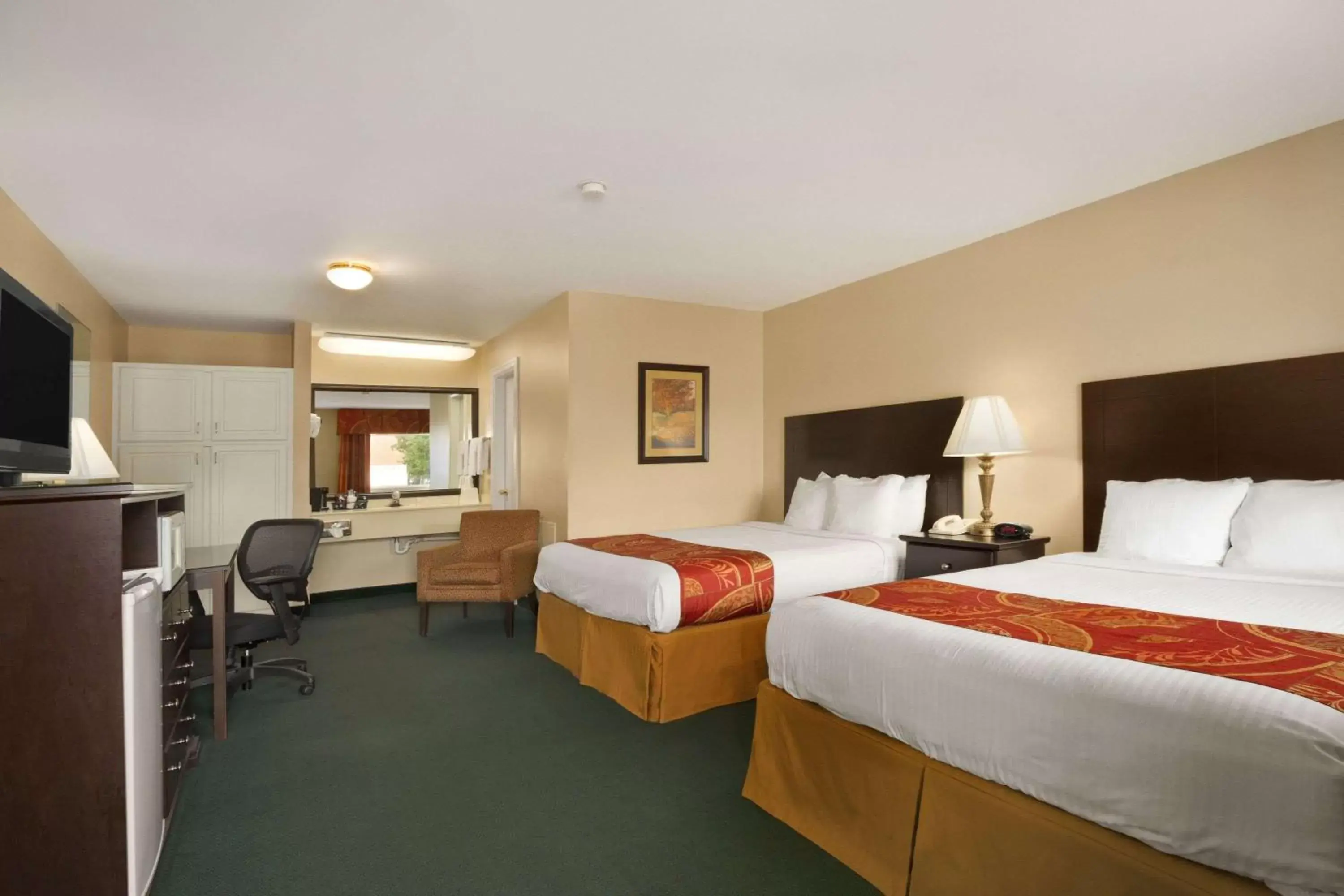 Photo of the whole room in Days Inn by Wyndham Alexander City
