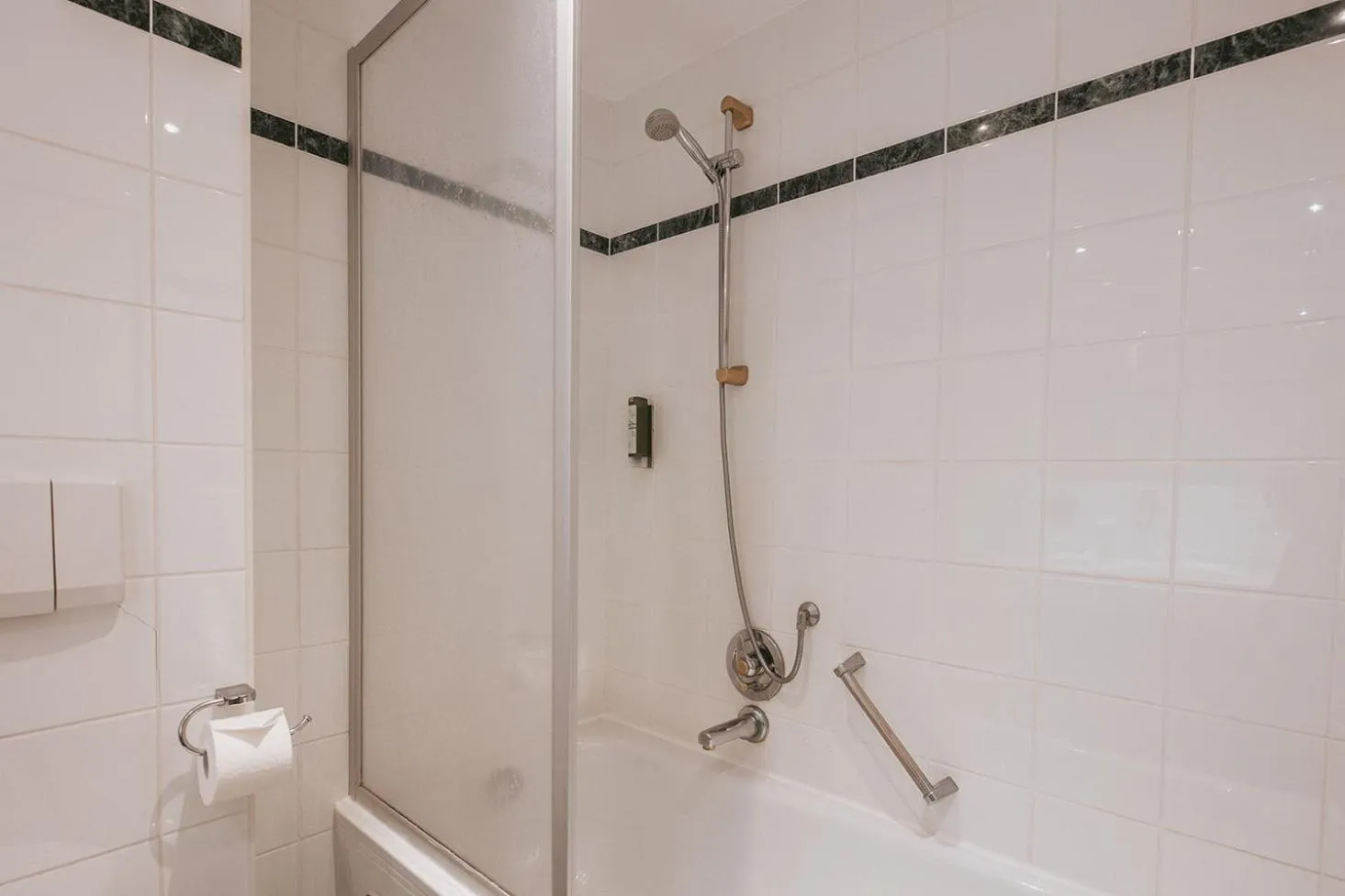 Bathroom in MANNI das Hotel