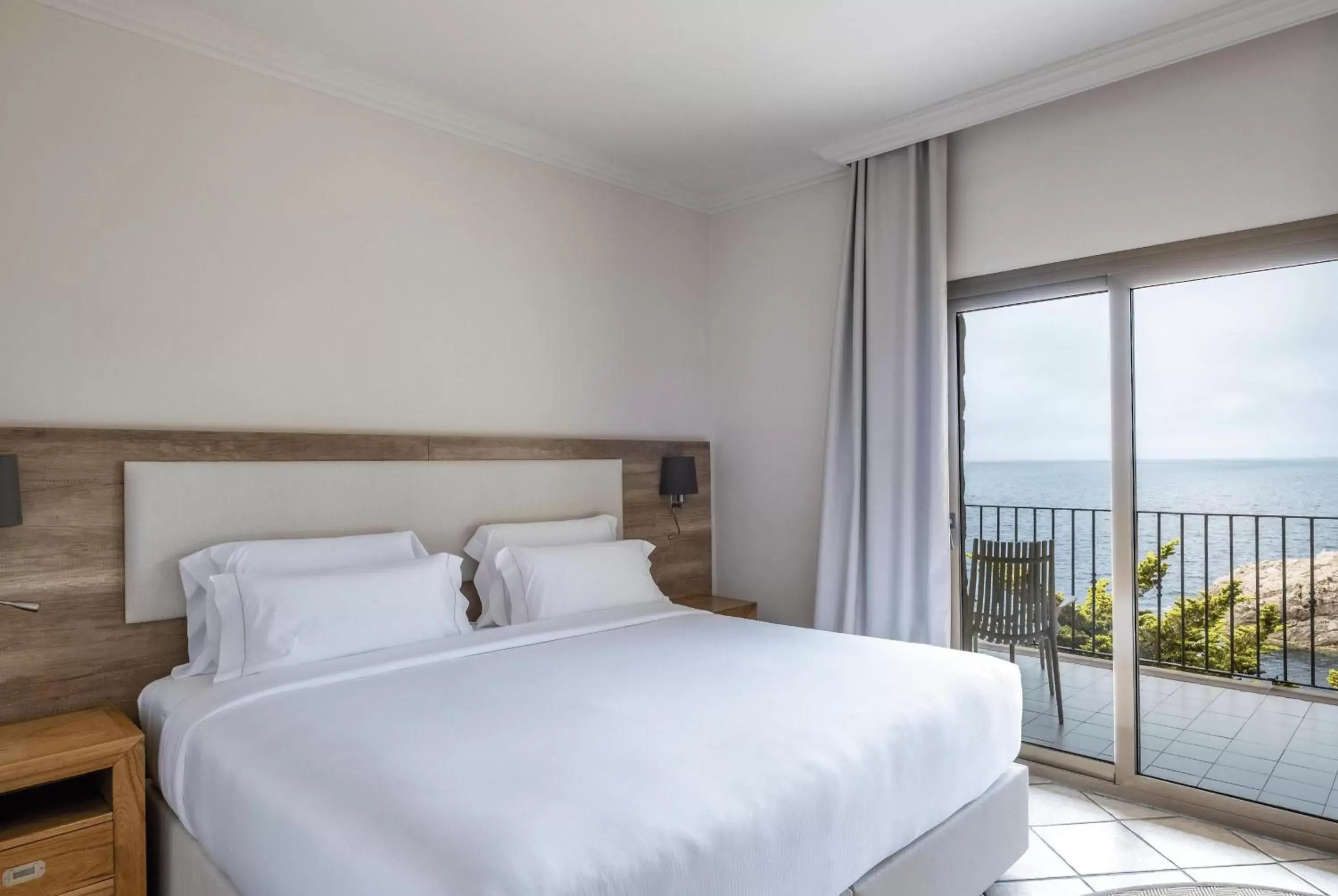 Superior Double or Twin Room with Sea View in Eden Roc Hotel & Spa by Brava Hoteles