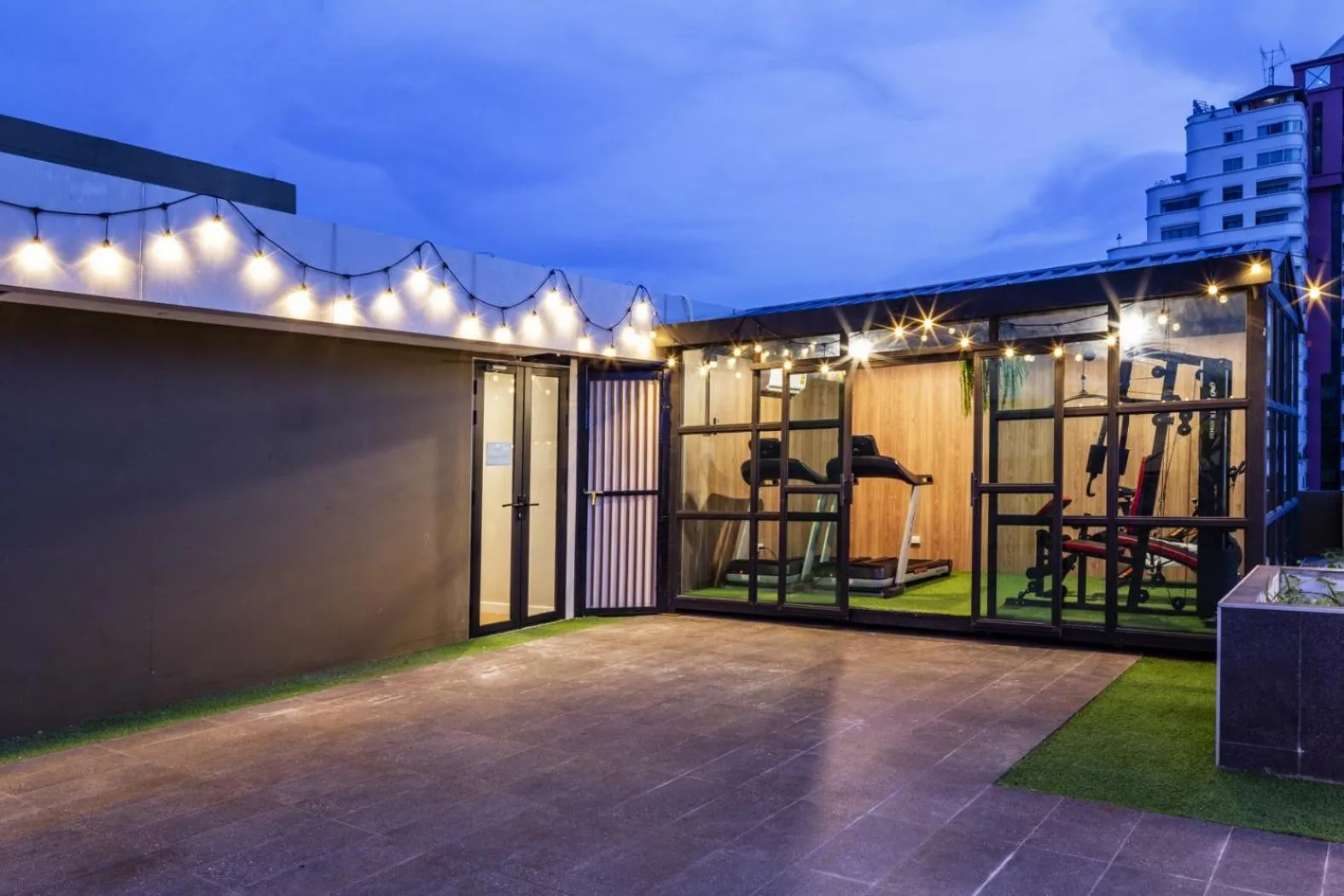 Fitness centre/facilities in Narra Hotel