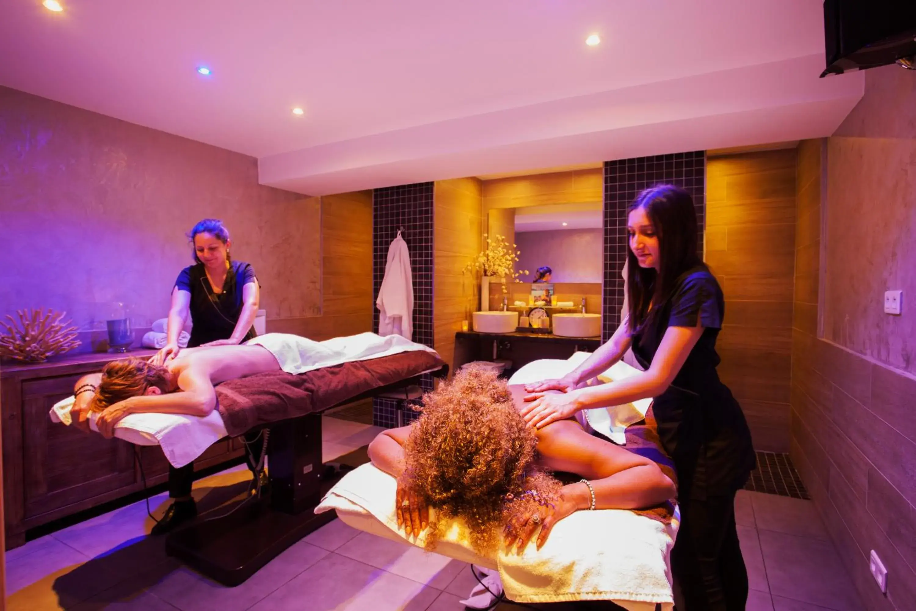 Massage in Le Neptune & Spa