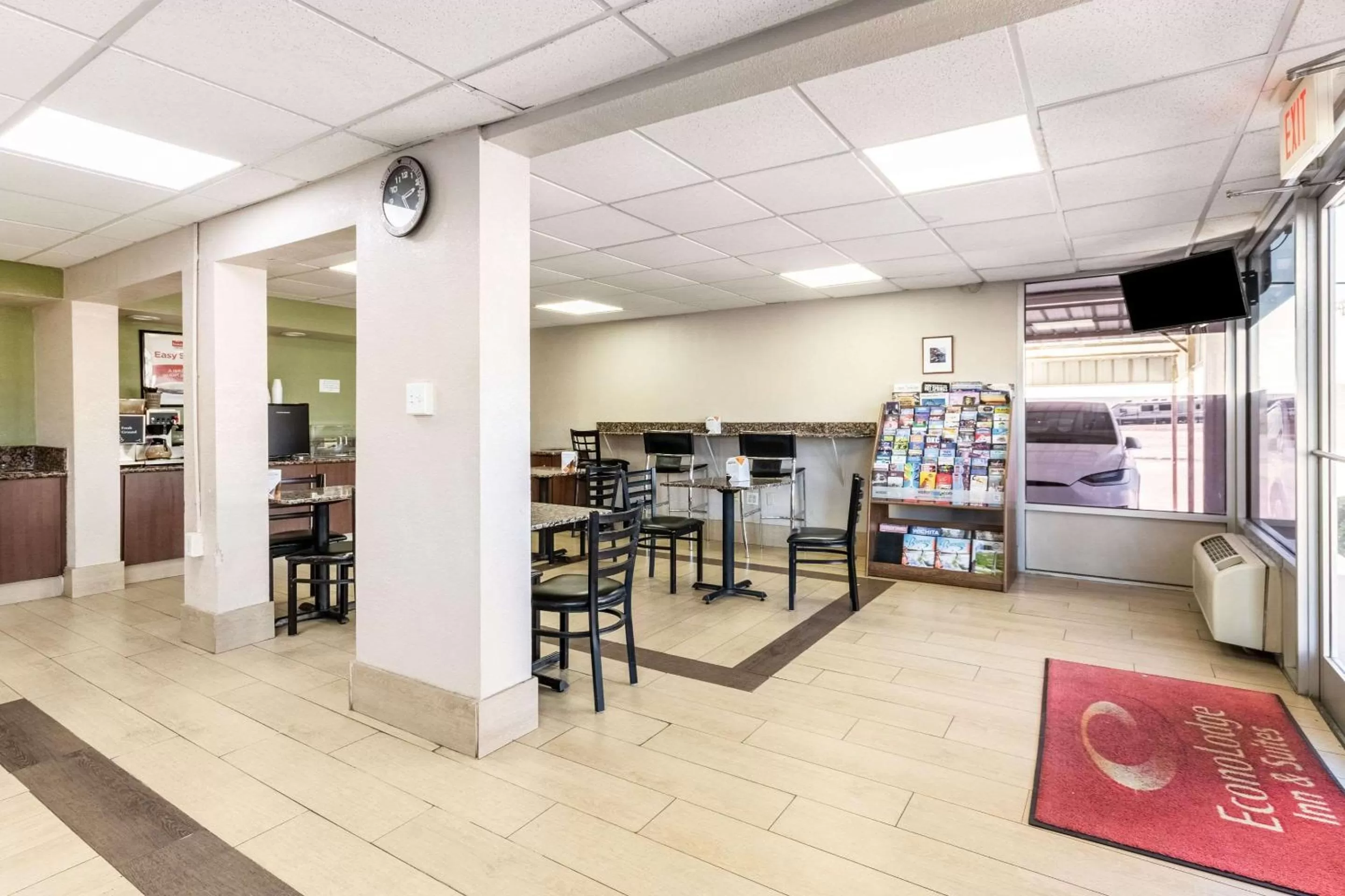Lobby or reception in Econo Lodge Inn & Suites Near Bricktown