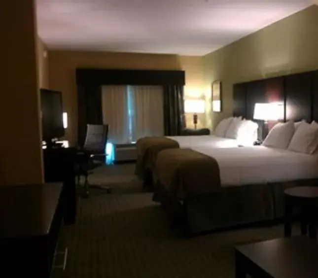 Photo of the whole room in Holiday Inn Express Baton Rouge North, an IHG Hotel