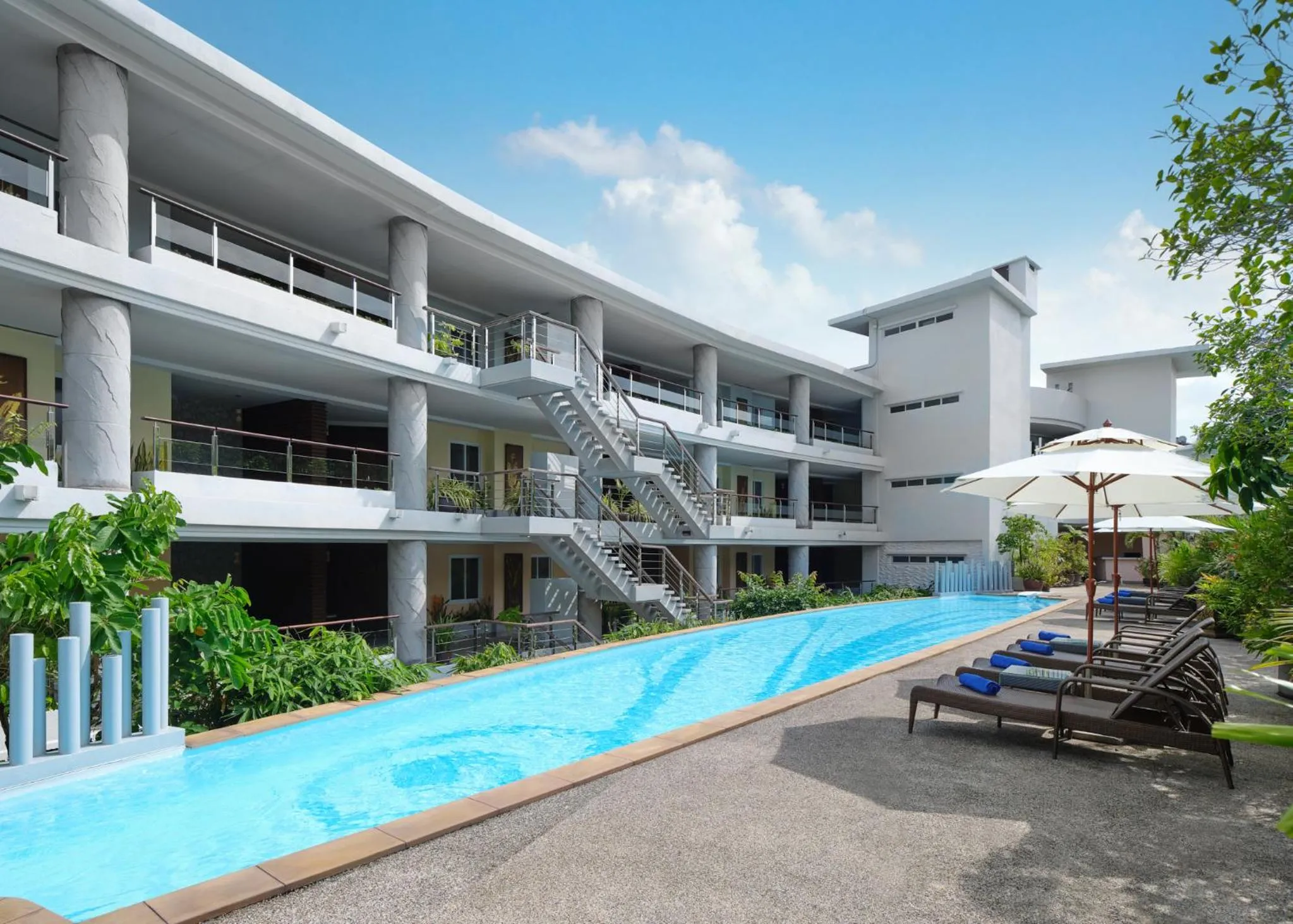 Property building in Homm Bliss Southbeach Patong